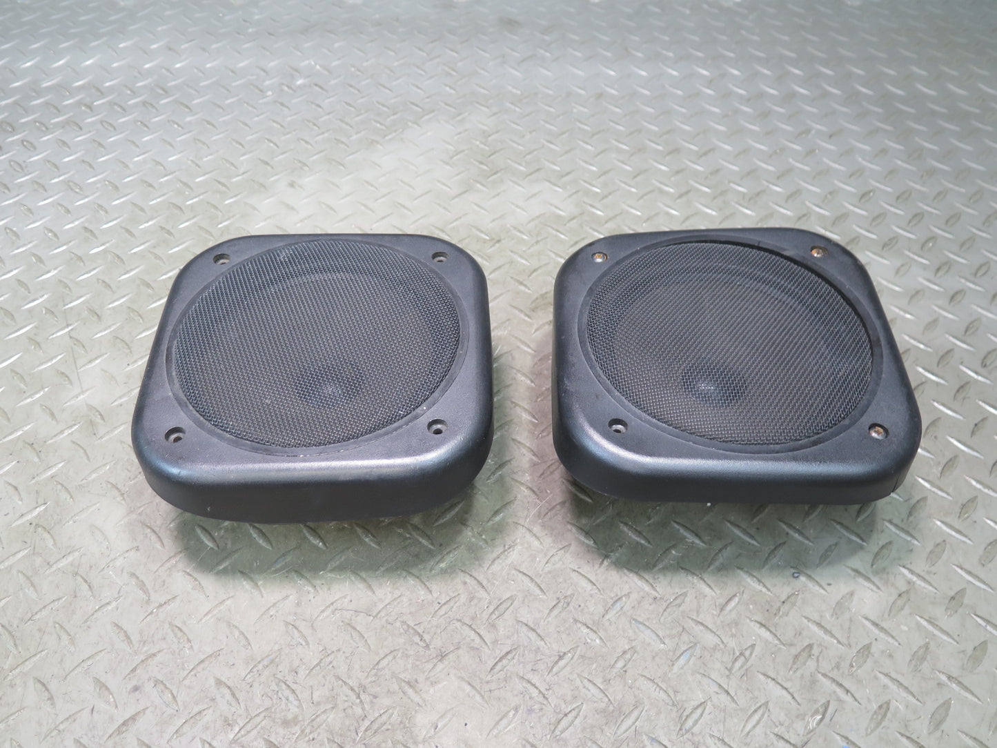 1984-1989 Porsche 928 Rear Left & Right Side Audio Speaker W/ Cover Set