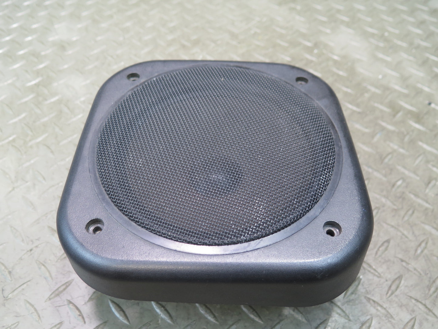 1984-1989 Porsche 928 Rear Left & Right Side Audio Speaker W/ Cover Set