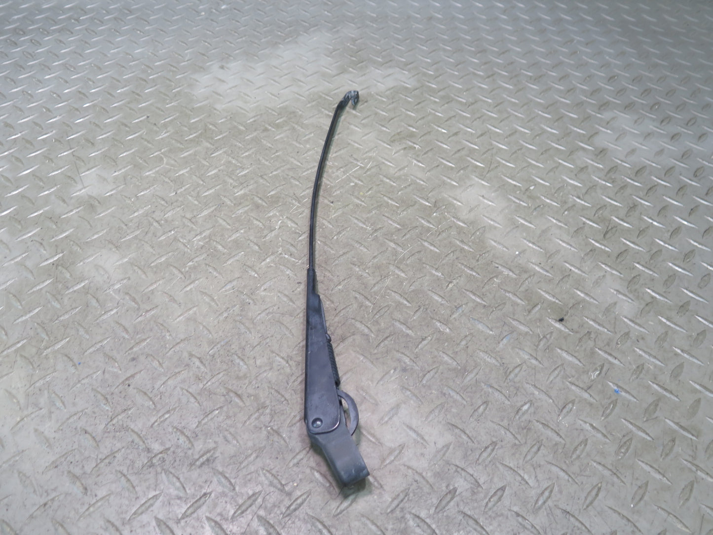 1983-1995 Porsche 928 S Front Left & Right Windshield Wiper Arm Set of 2
