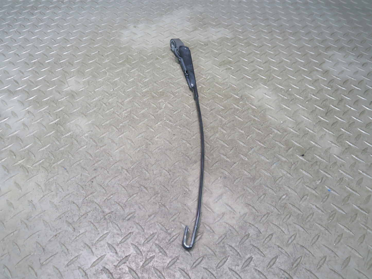 1983-1995 Porsche 928 S Front Left & Right Windshield Wiper Arm Set of 2