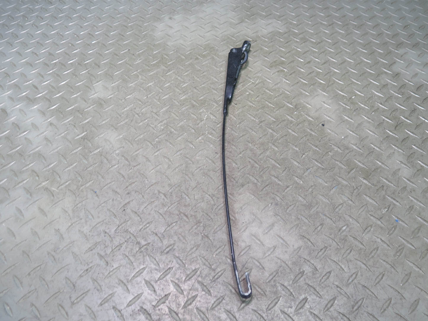 1983-1995 Porsche 928 S Front Left & Right Windshield Wiper Arm Set of 2