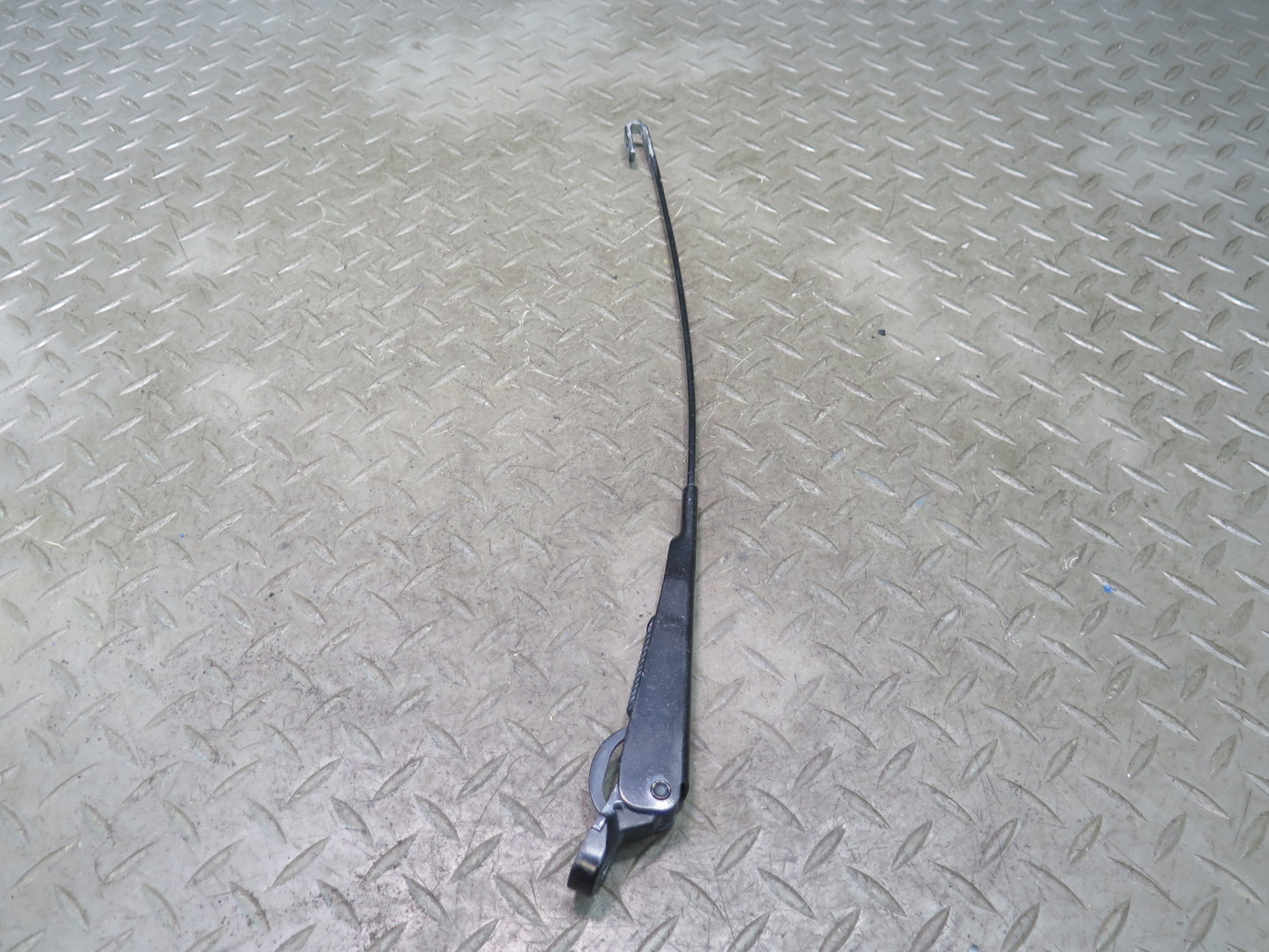 1983-1995 Porsche 928 S Front Left & Right Windshield Wiper Arm Set of 2