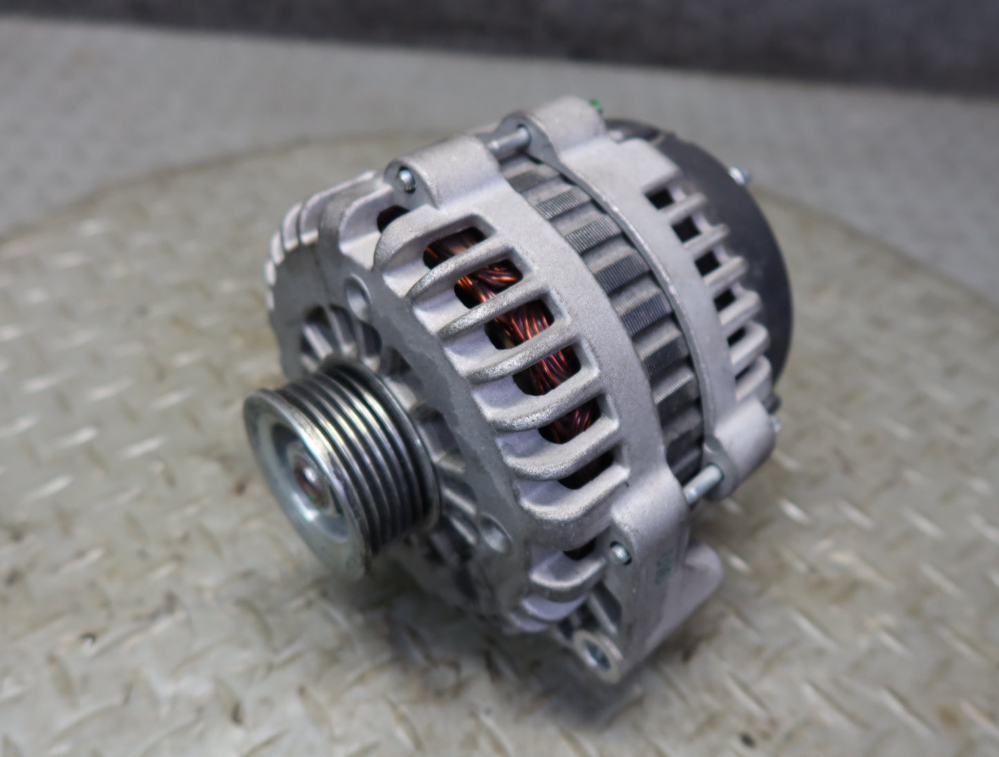 03-04 Chevrolet SSR V8 5.3L Engine Alternator Generator 51K Miles OEM