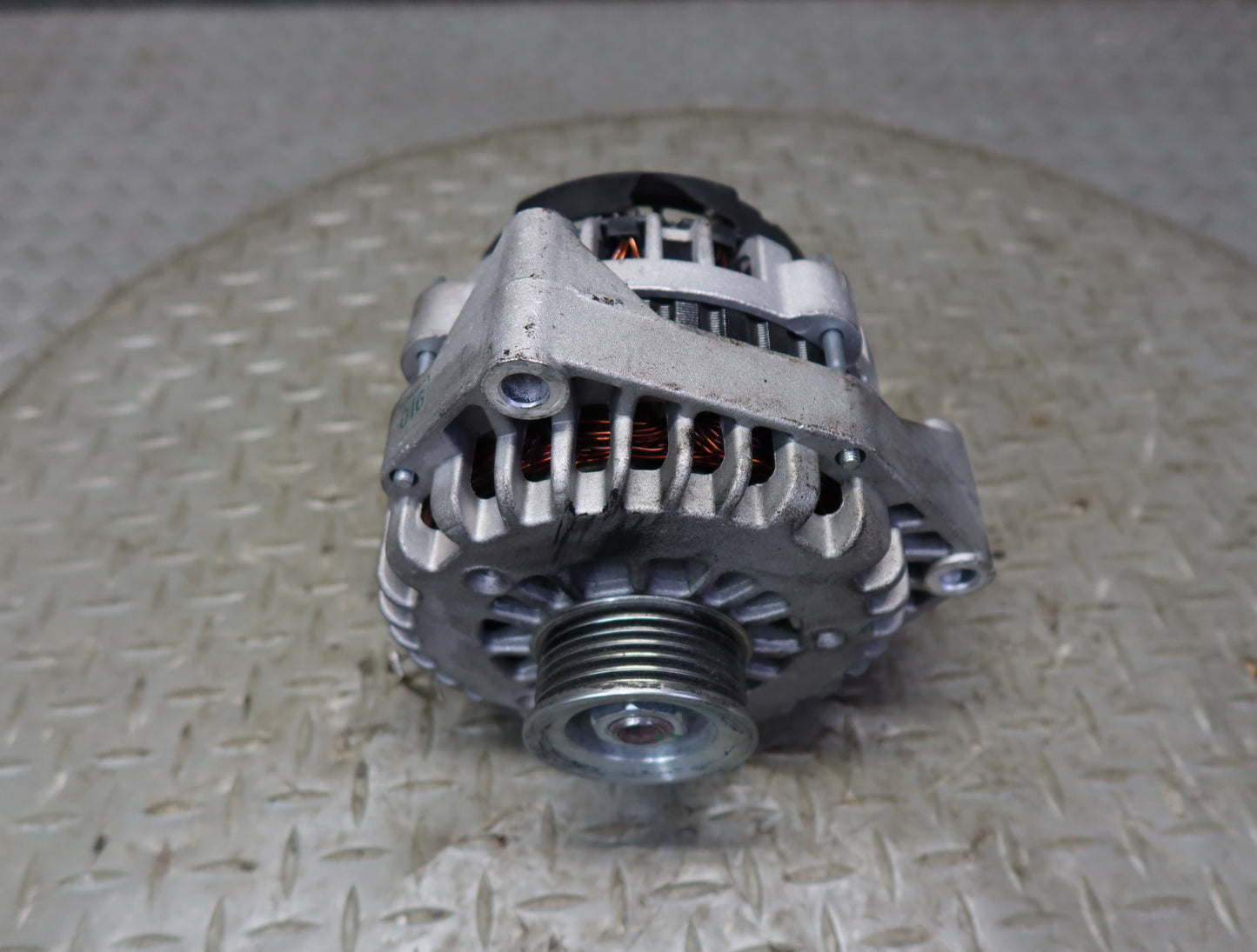 03-04 Chevrolet SSR V8 5.3L Engine Alternator Generator 51K Miles OEM