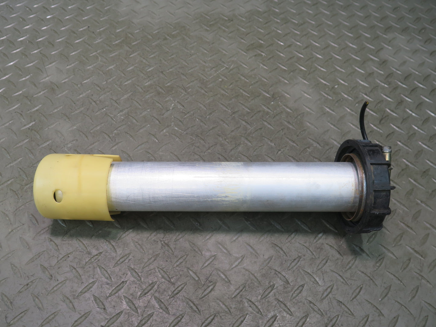 1984-1986 Porsche 928 S Fuel Pump Sending Unit