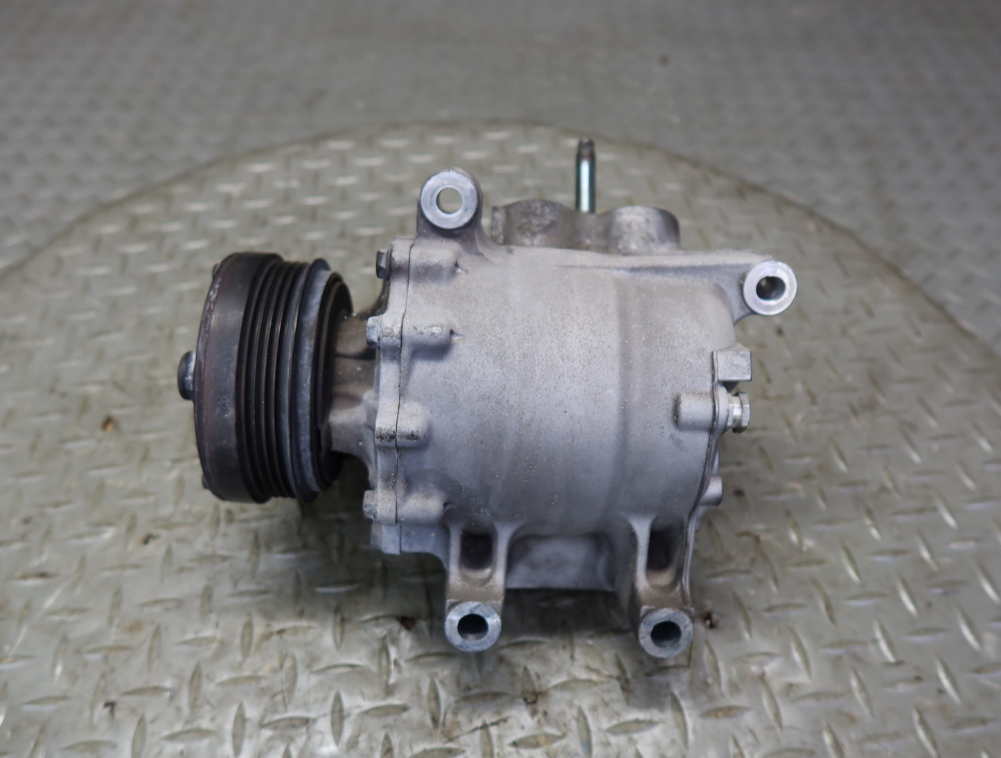 03-04 Chevrolet SSR V8 5.3L A/C Air Condition Compressor OEM