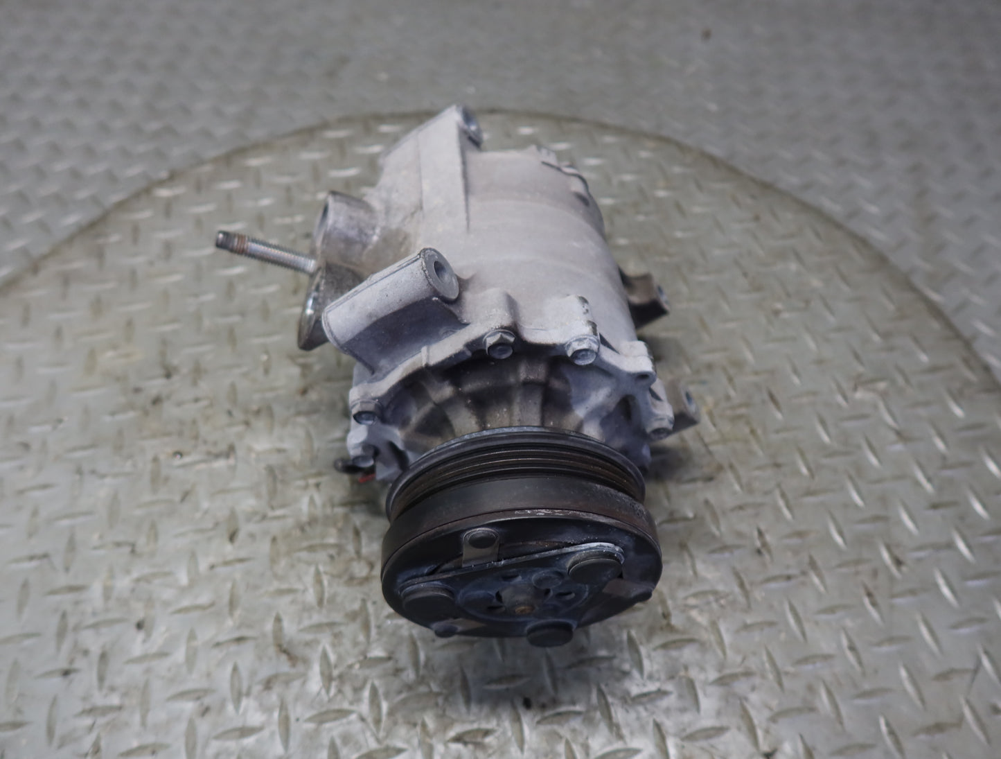 03-04 Chevrolet SSR V8 5.3L A/C Air Condition Compressor OEM