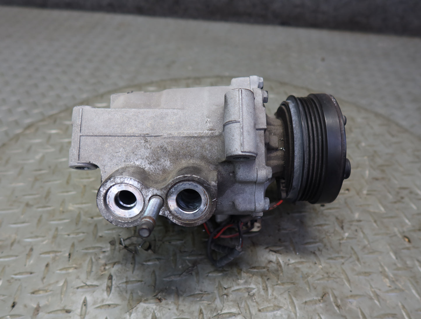 03-04 Chevrolet SSR V8 5.3L A/C Air Condition Compressor OEM