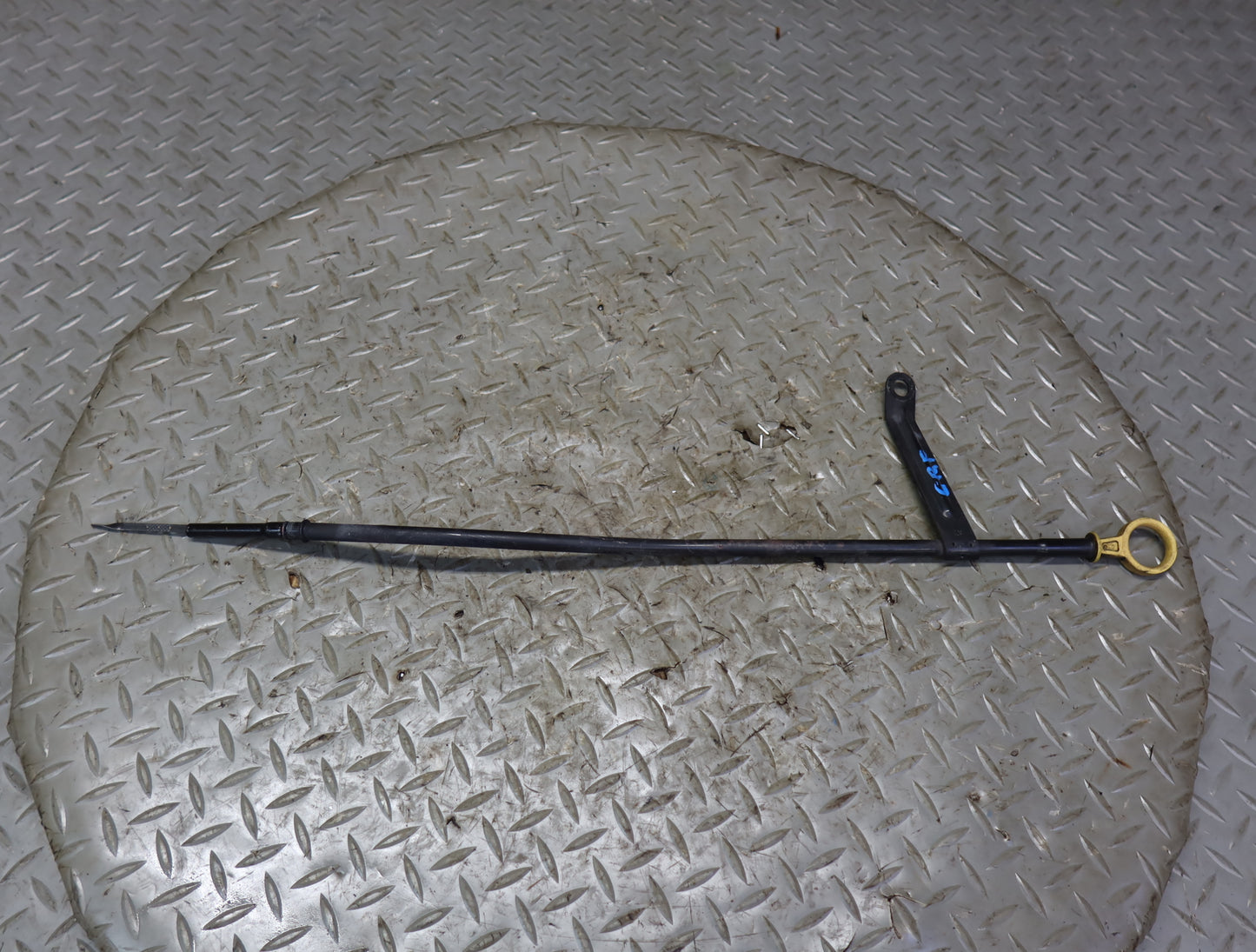03-06 Chevrolet SSR Engine Oil Dipstick w Tube OEM