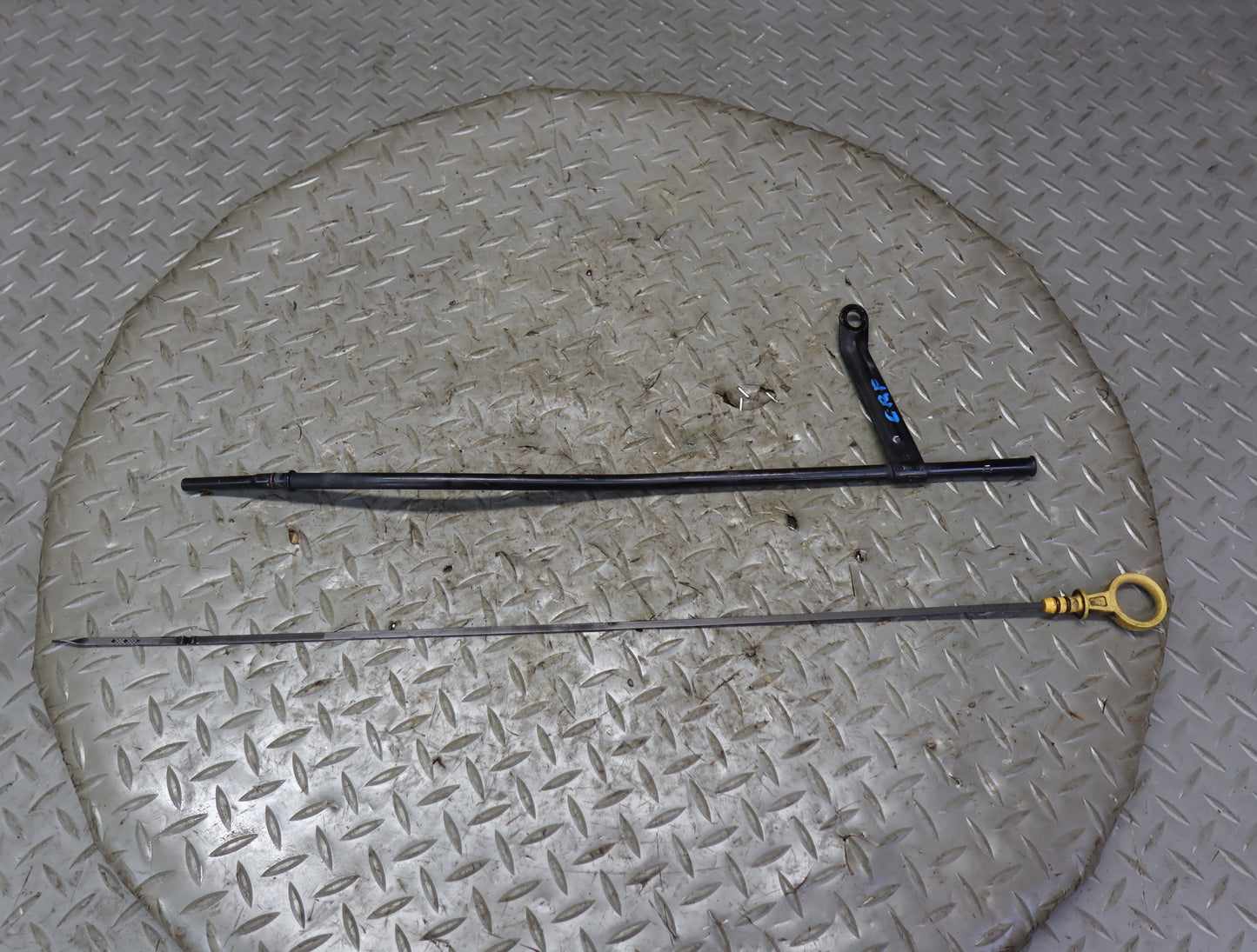 03-06 Chevrolet SSR Engine Oil Dipstick w Tube OEM