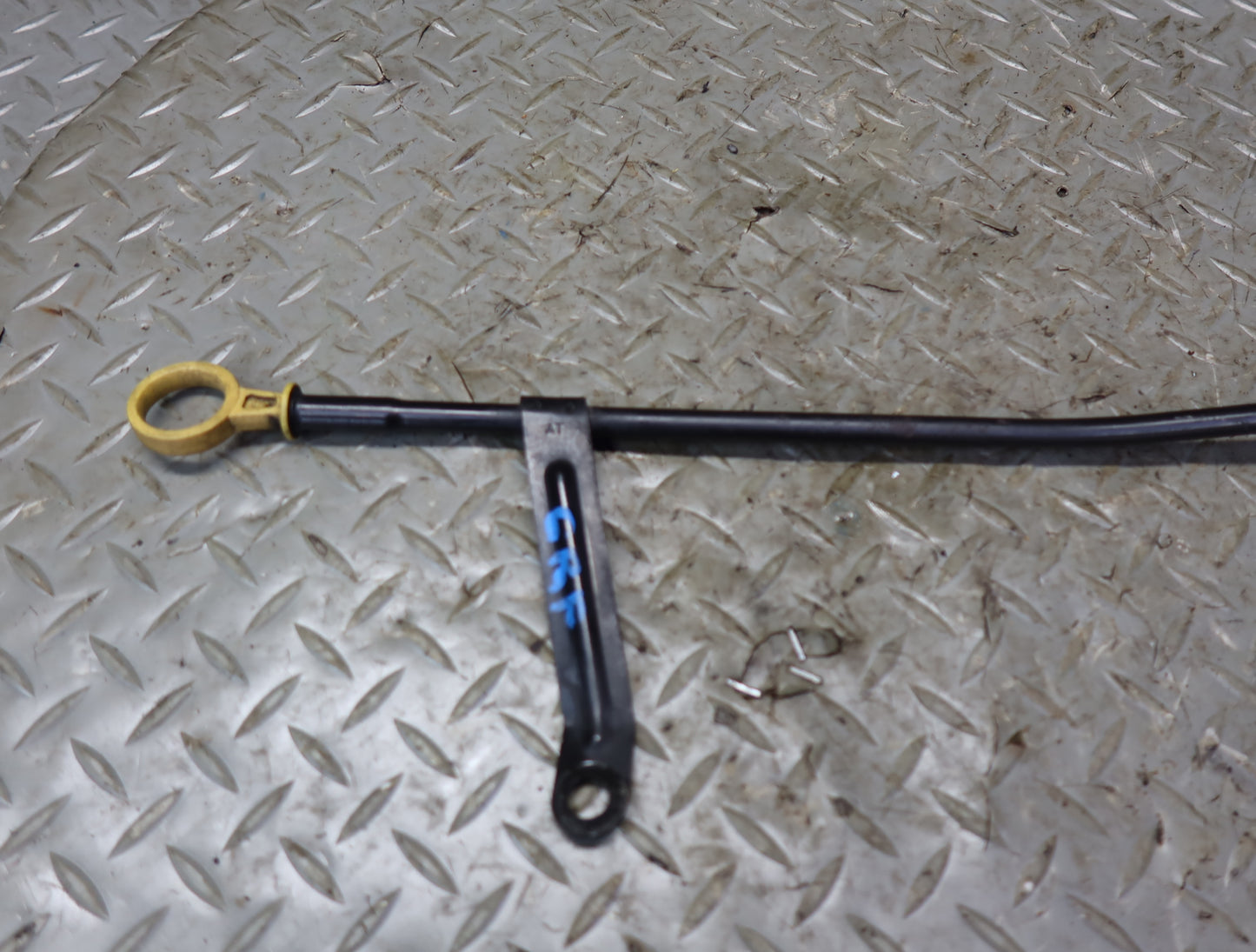 03-06 Chevrolet SSR Engine Oil Dipstick w Tube OEM