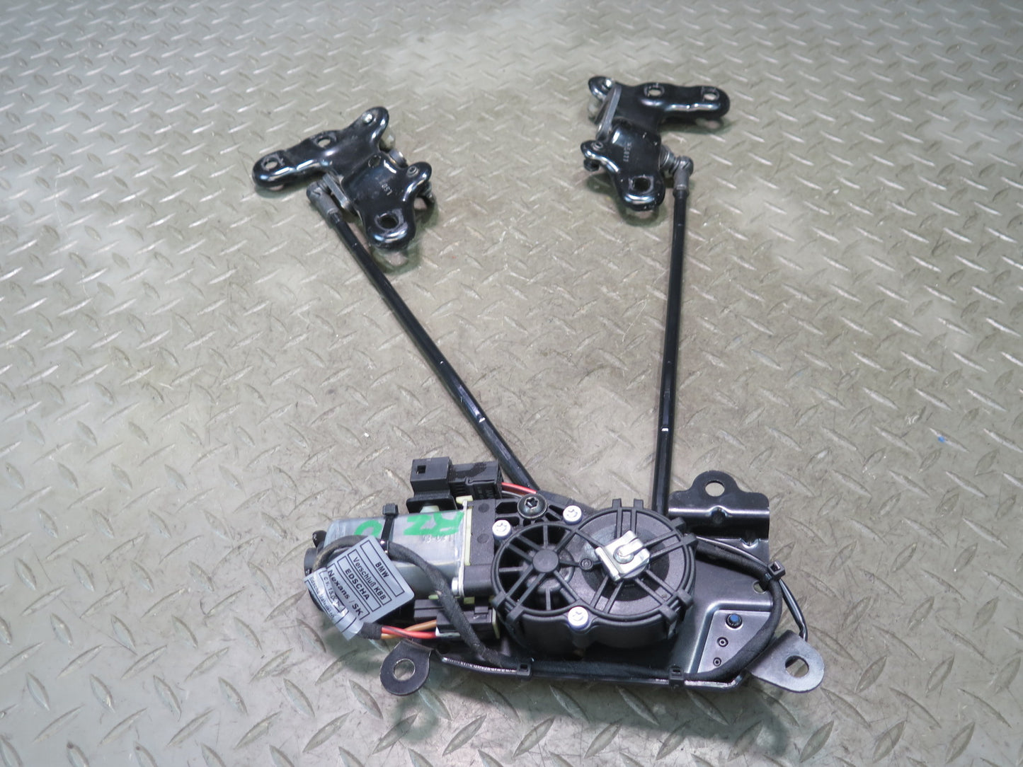 09-16 BMW E89 Z4 Convertible Folding TOP Roof Lock Latch Mechanism OEM