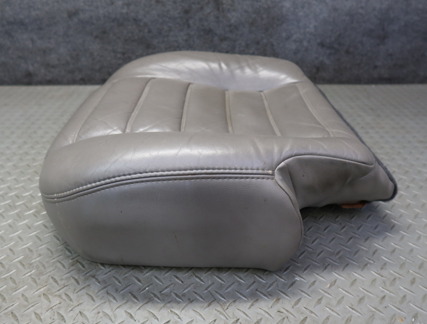 2003-2004 Hummer H2 Front Right Seat Lower Leather Cushion