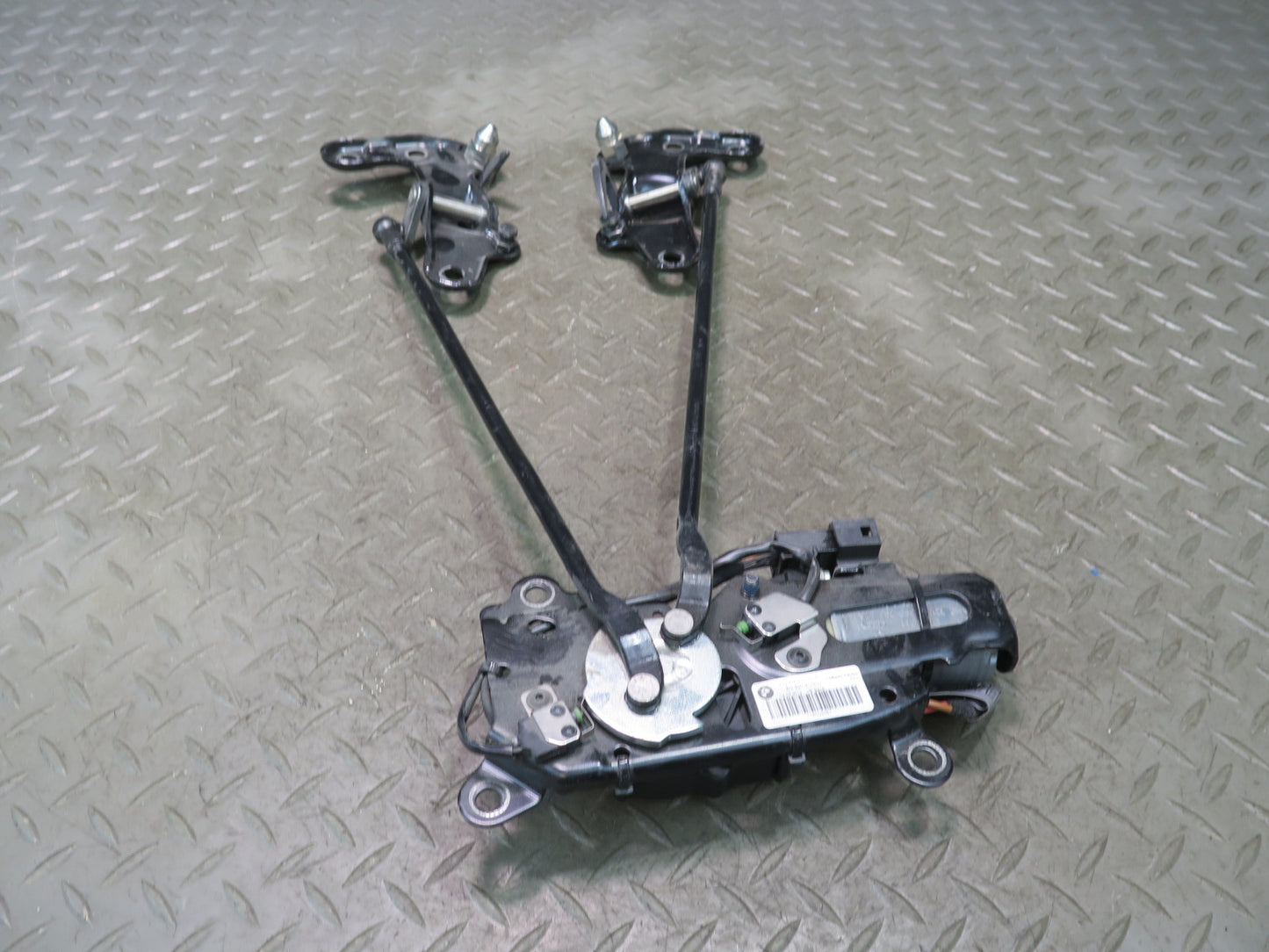 09-16 BMW E89 Z4 Convertible Folding TOP Roof Lock Latch Mechanism OEM