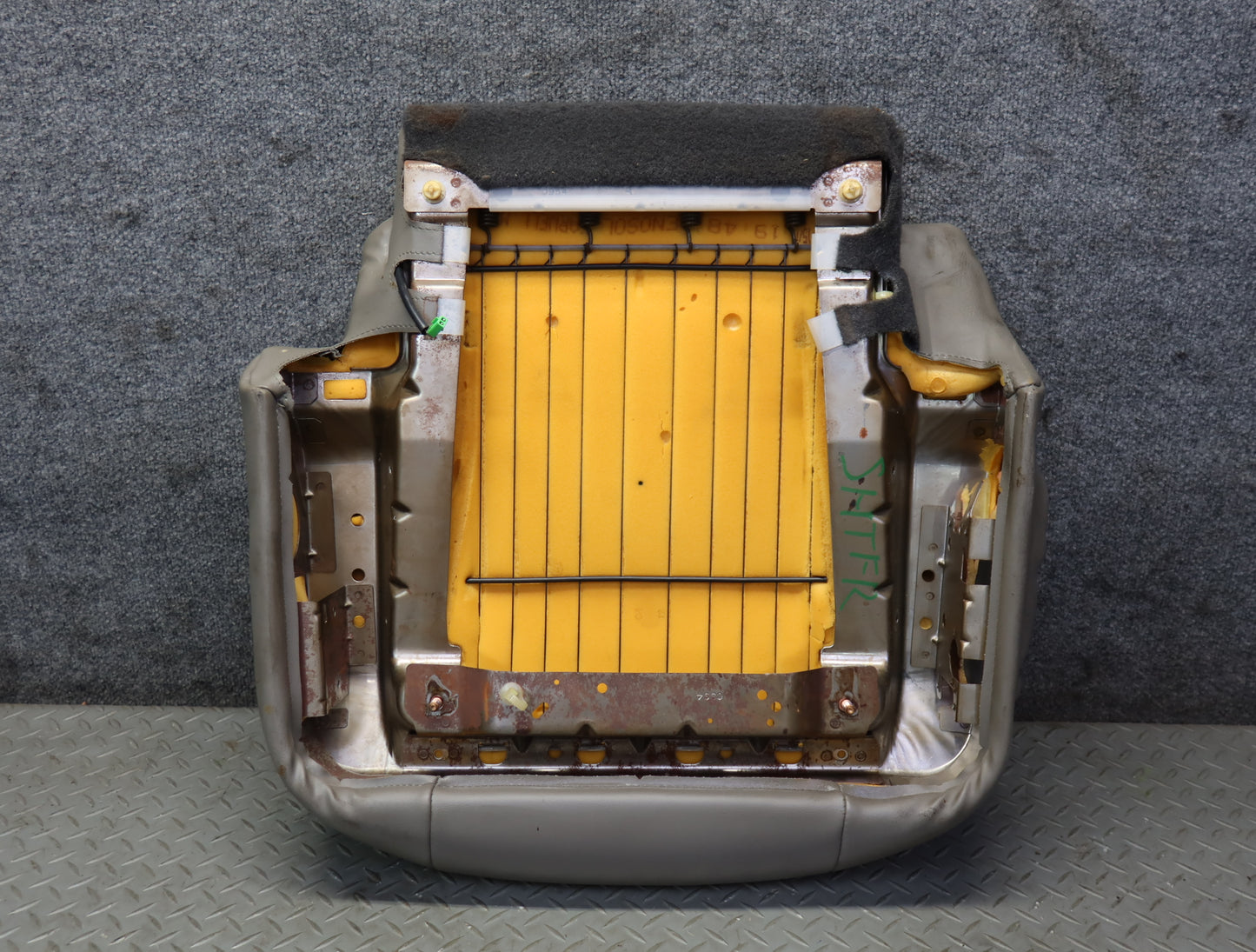 2003-2004 Hummer H2 Front Right Seat Lower Leather Cushion