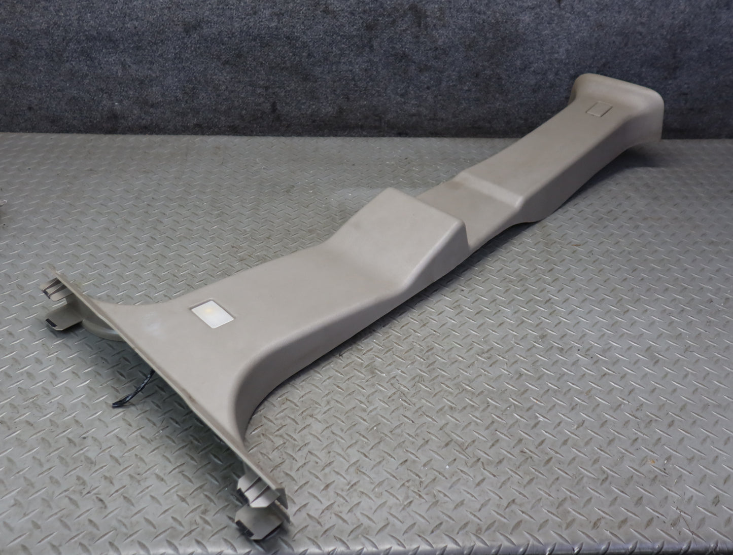 2003-2007 Hummer H2 Left S& Right Interior B Pillar Trim Cover Panel Set of 2