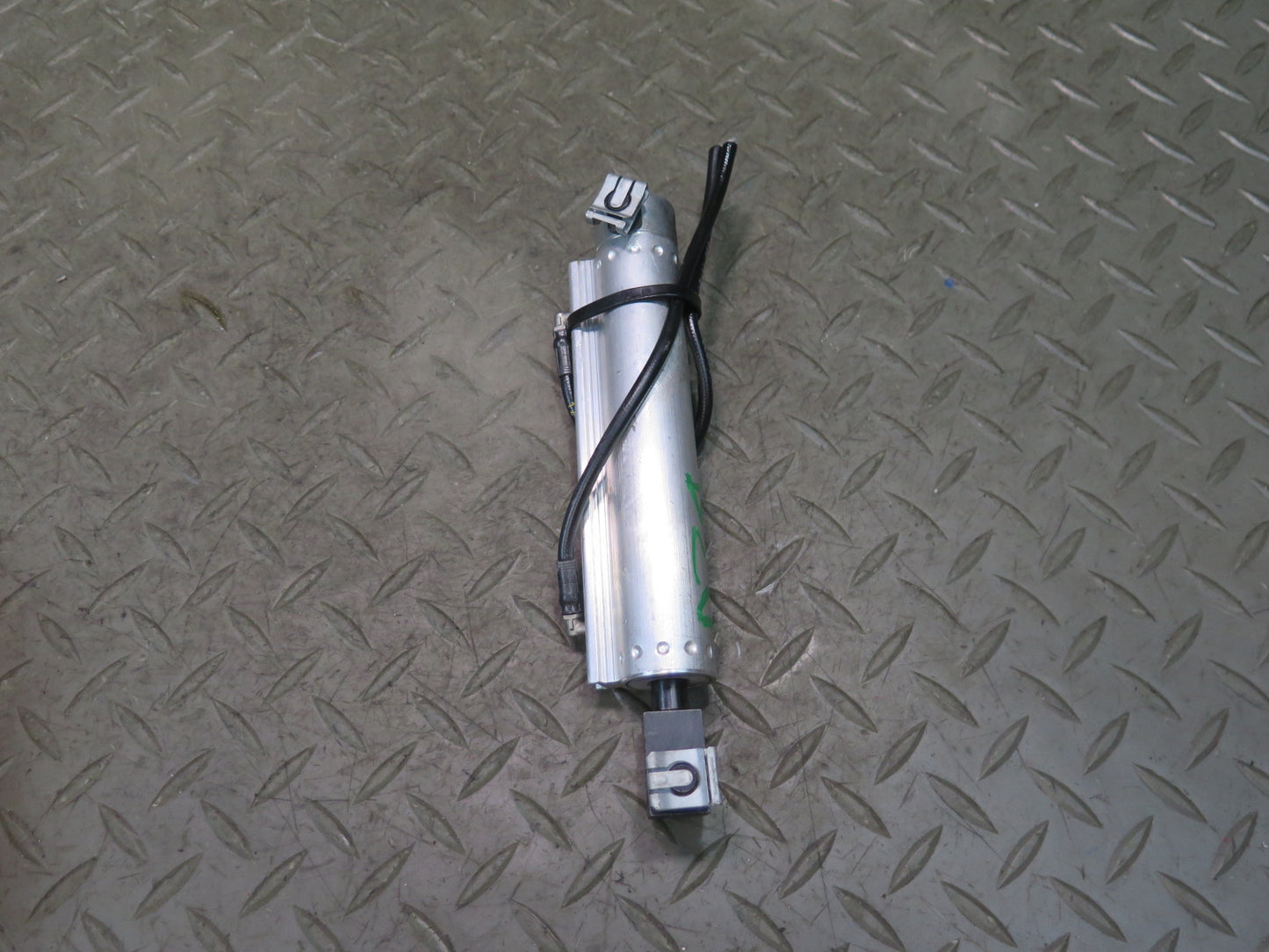 09-16 BMW E89 Z4 Convertible Set of 2 TOP Roof Hydrulic Cylinder Support OEM