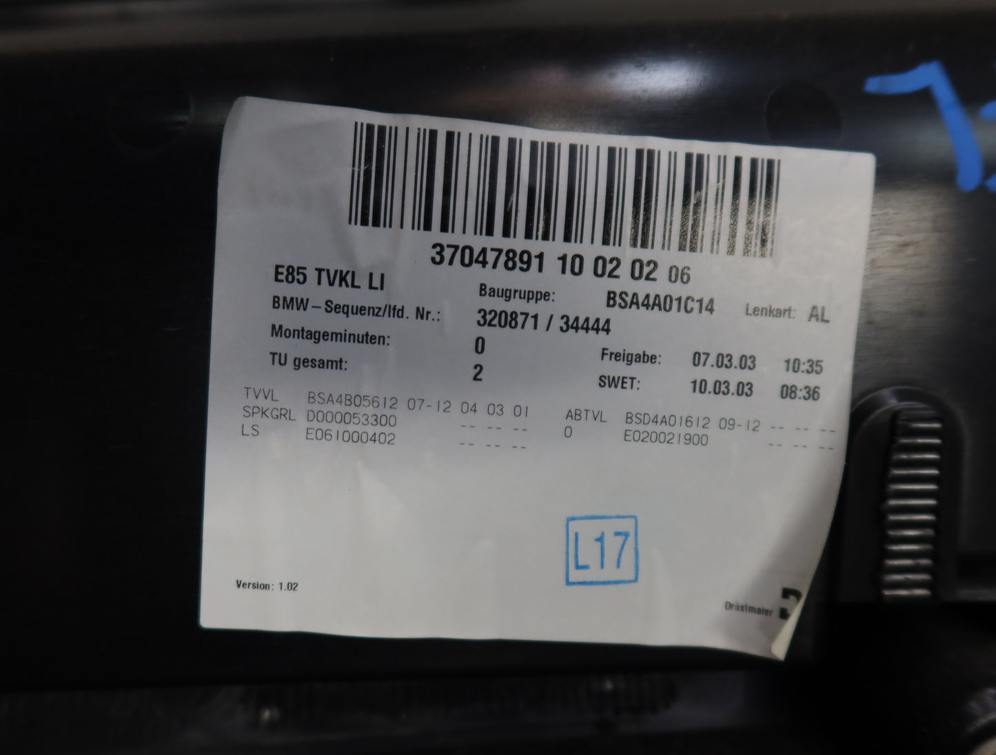 03-05 BMW E85 Z4 Front Left Door Interior Trim Panel Black OEM