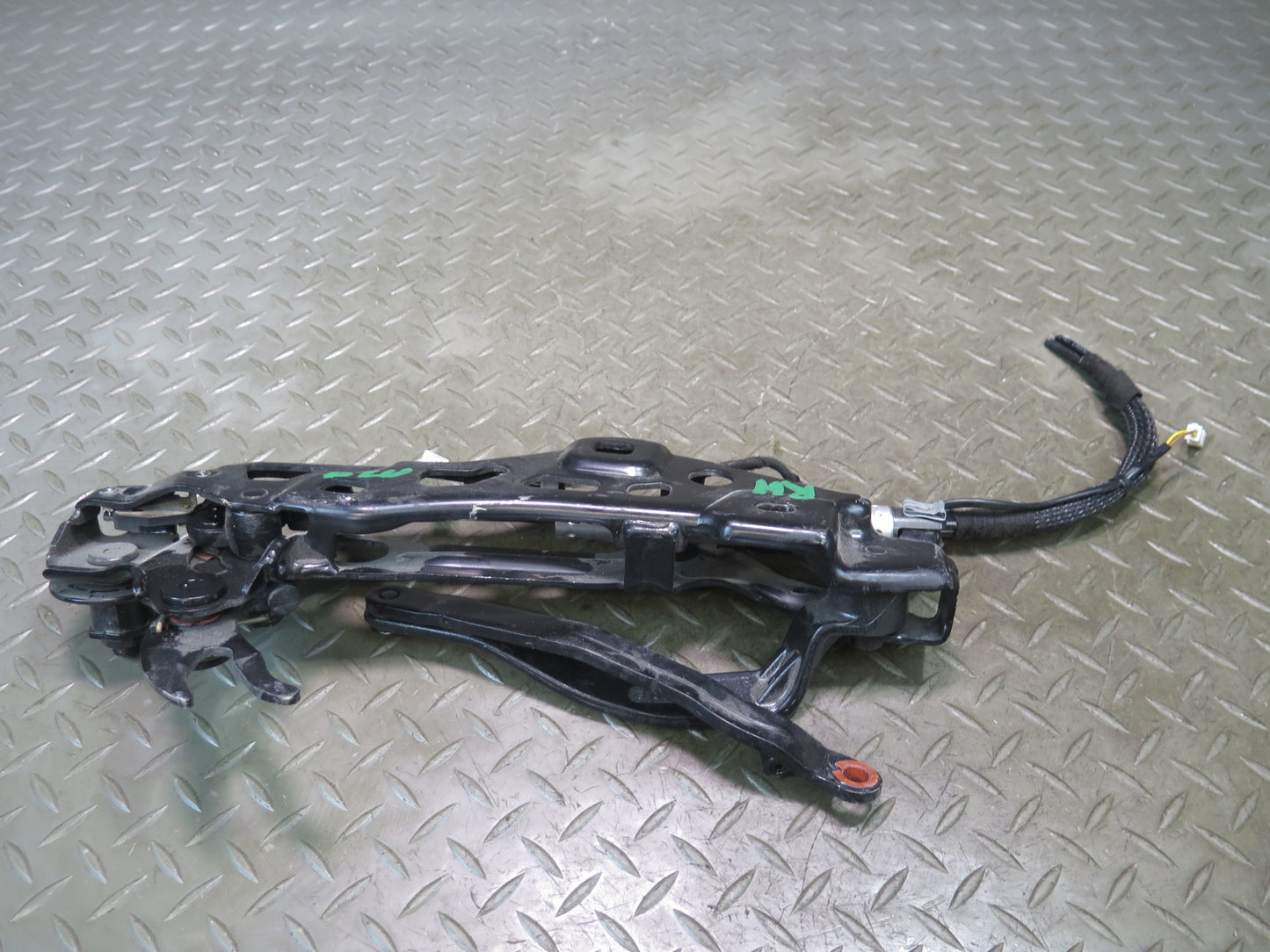 09-16 BMW E89 Z4 Convertible Set of 2 R & L TOP Roof Hinge w Shock Support OEM