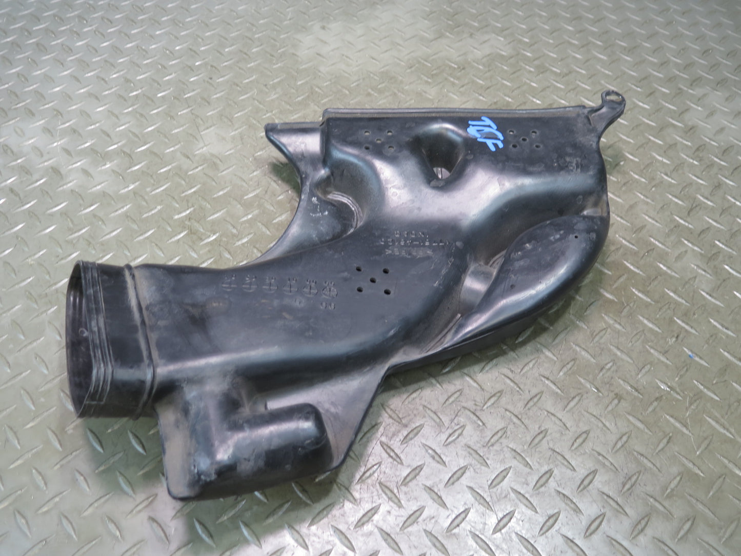 99-01 Toyota Crown JZS175 Air Intake Inlet Duct 17751-46120 OEM