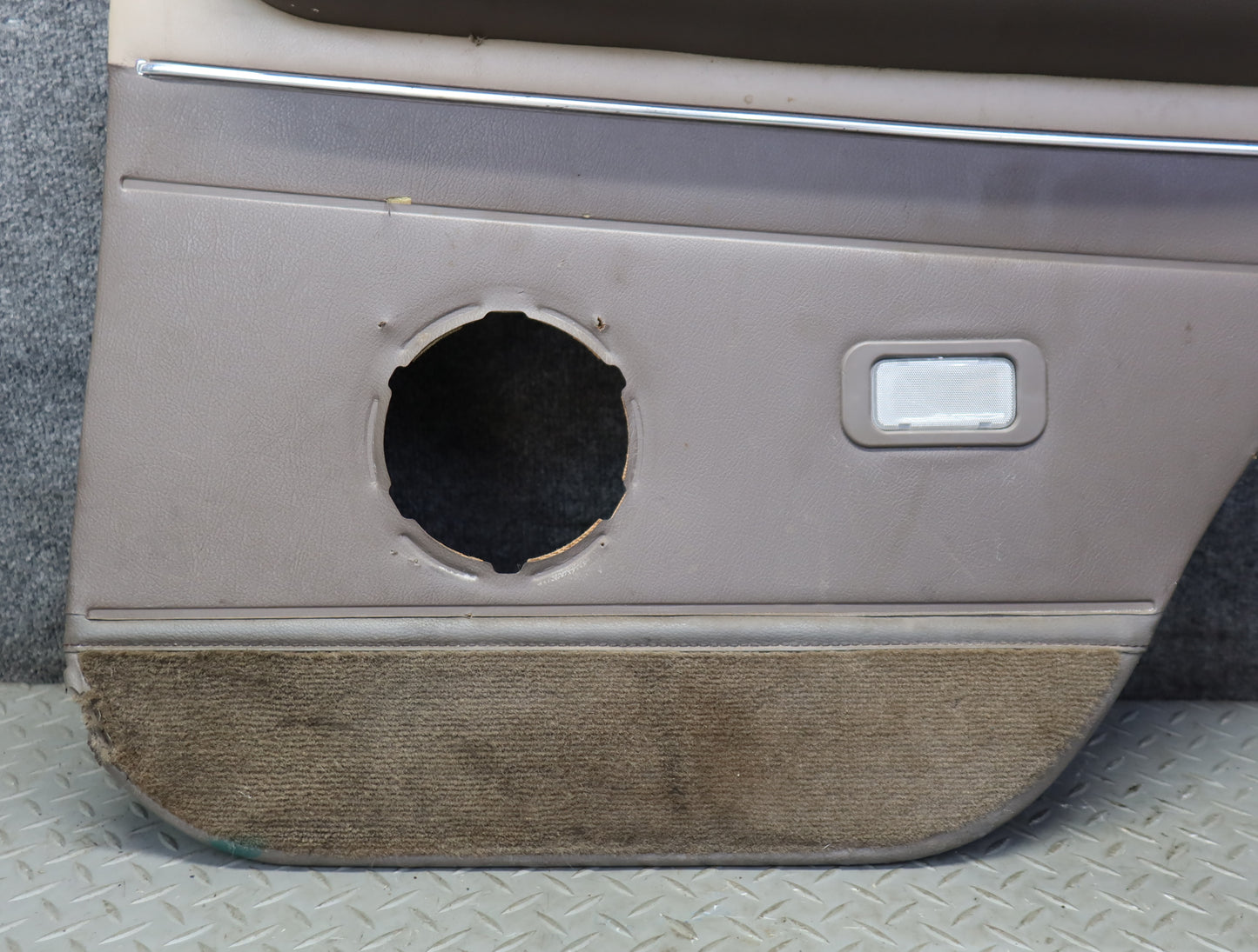 1996-1997 Lexus FZJ80L LX450 Rear Right Door Interior Trim Cover Panel Ivory
