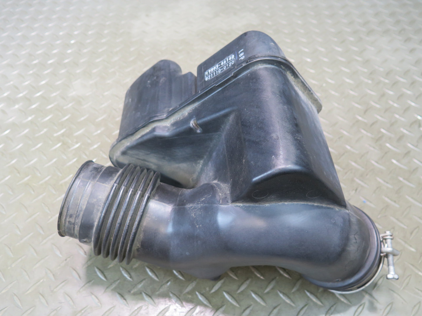 99-01 Toyota Crown JZS175 Air Intake Resonator Duct Hose Pipe 17893-46140 OEM