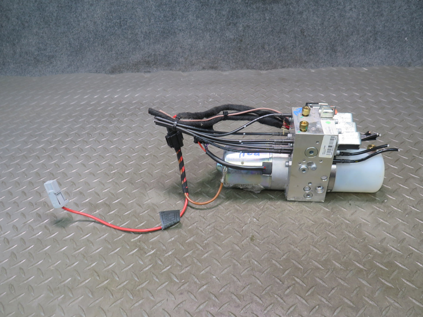 09-16 BMW E89 Z4 Convertible TOP Hydraulic Pump Motor OEM