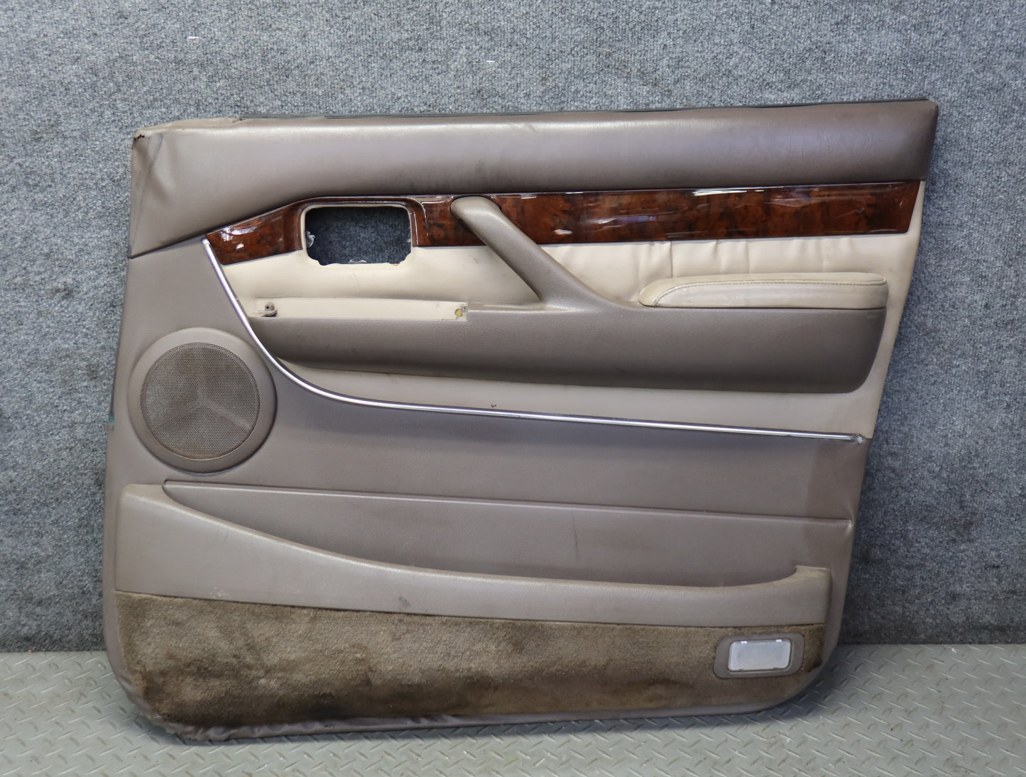 1996-1997 Lexus FZJ80L LX450 Front Right Door Interior Trim Cover Panel Ivory