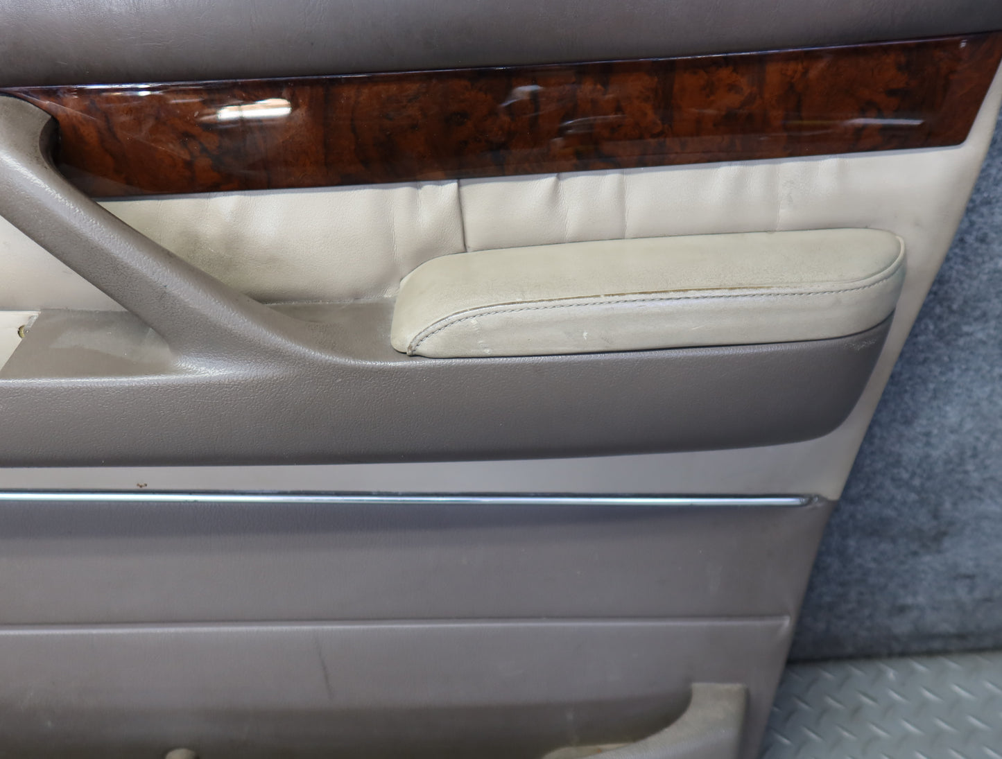 1996-1997 Lexus FZJ80L LX450 Front Right Door Interior Trim Cover Panel Ivory