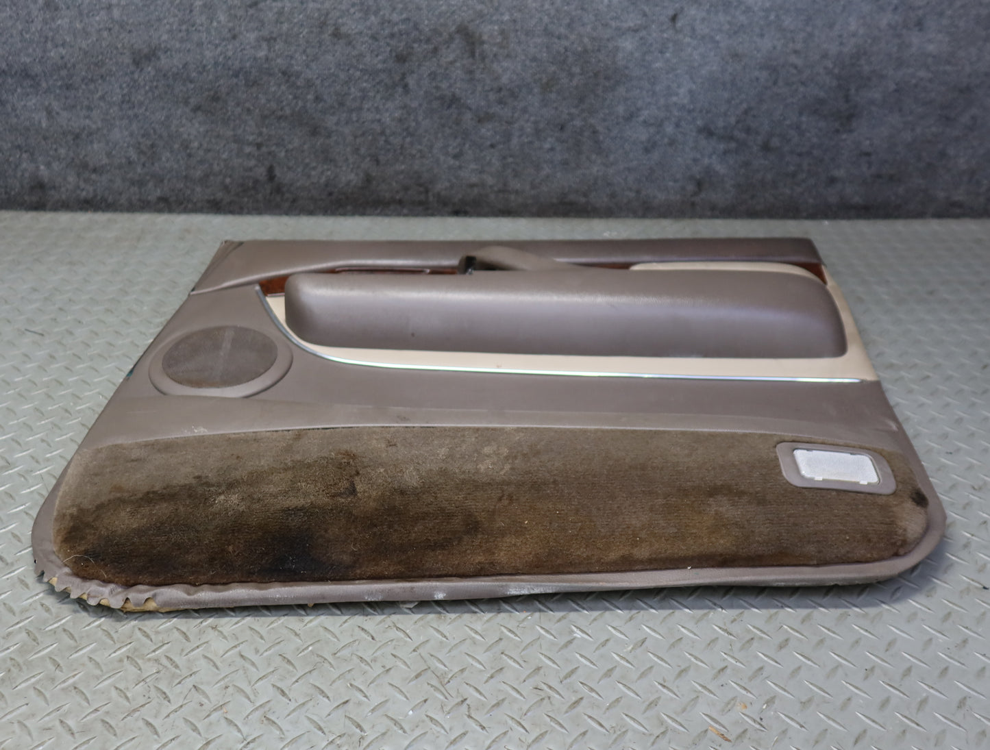 1996-1997 Lexus FZJ80L LX450 Front Right Door Interior Trim Cover Panel Ivory