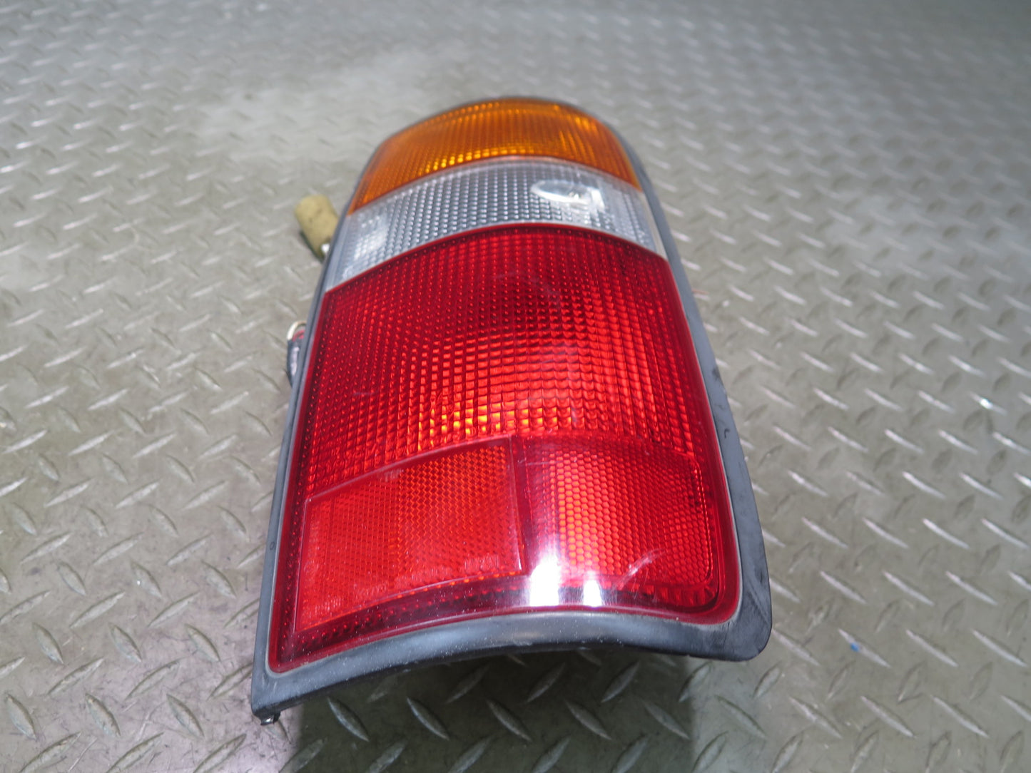 1996-1997 Lexus FZJ80L LX450 Rear Right Tail Light Lamp
