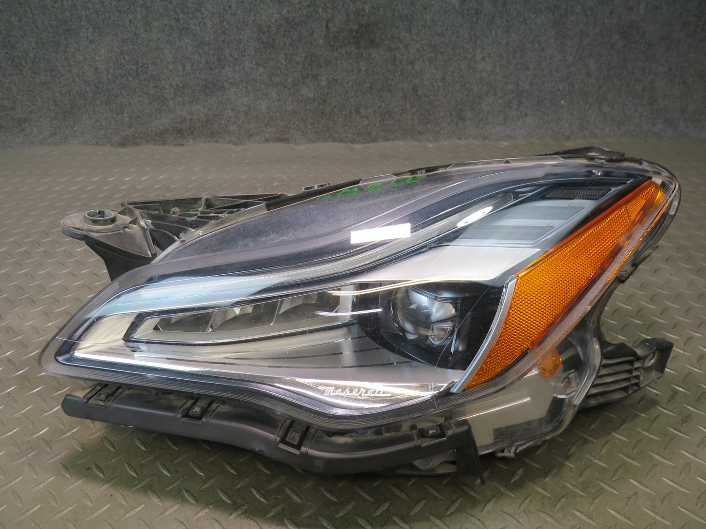 2018-2021 Maserati Quattroporte M156 Front Left Side LED Headlight Lamp