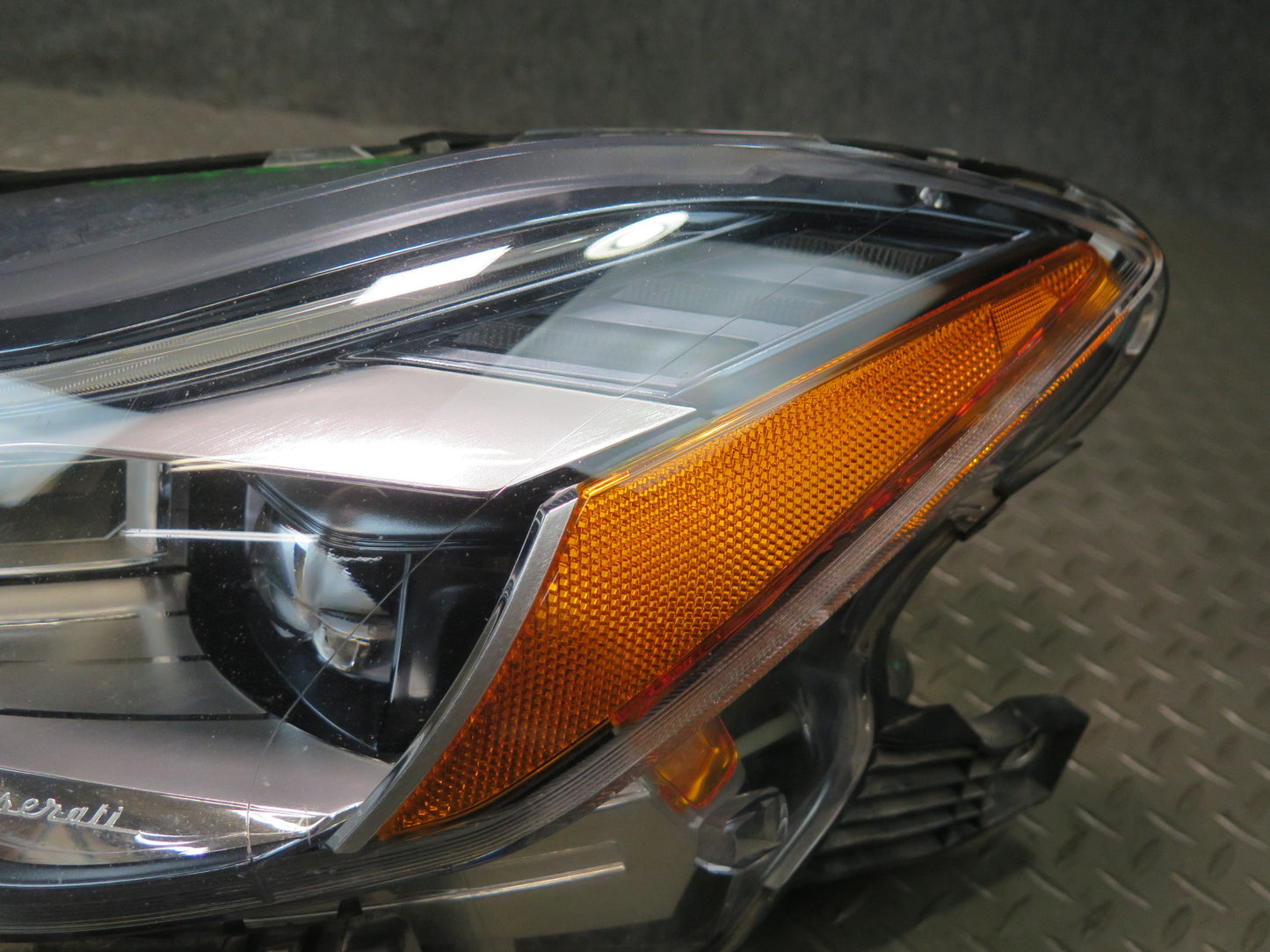 2018-2021 Maserati Quattroporte M156 Front Left Side LED Headlight Lamp