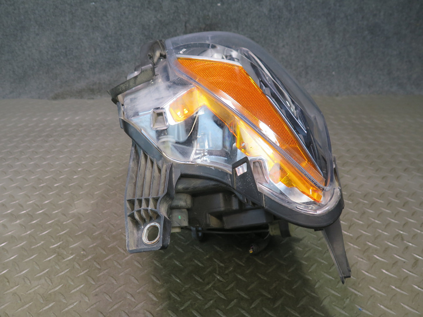 2018-2021 Maserati Quattroporte M156 Front Left Side LED Headlight Lamp