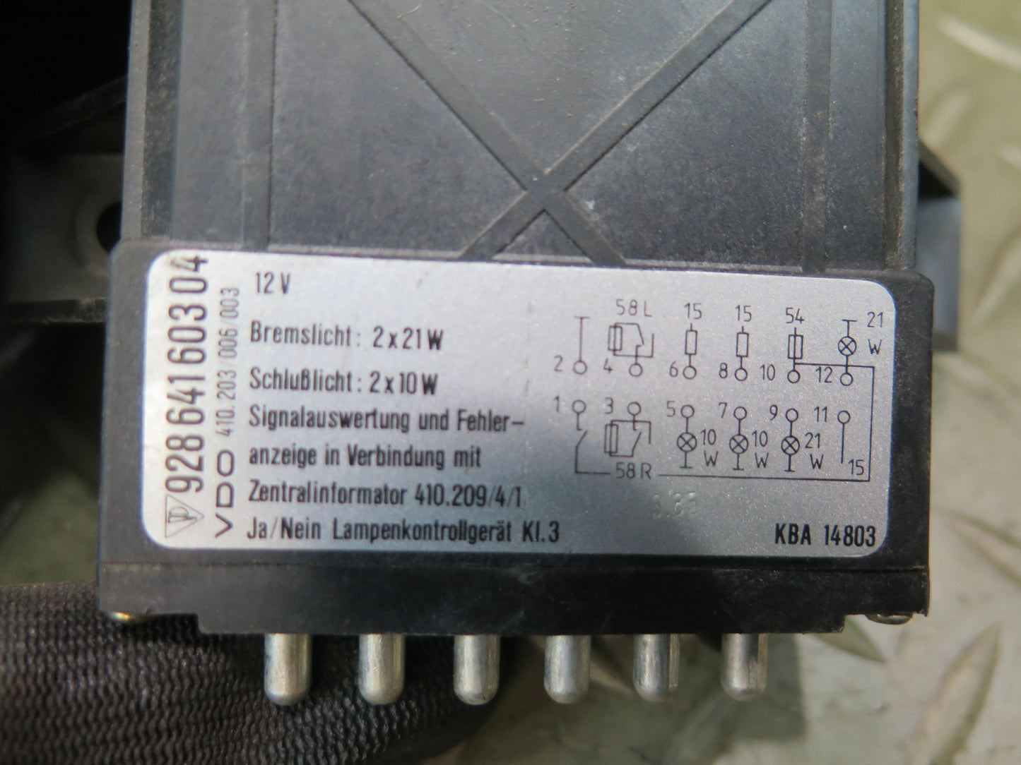1984-1986 Porsche 928 S Lamp Bulb Relay Control Module 92864160304
