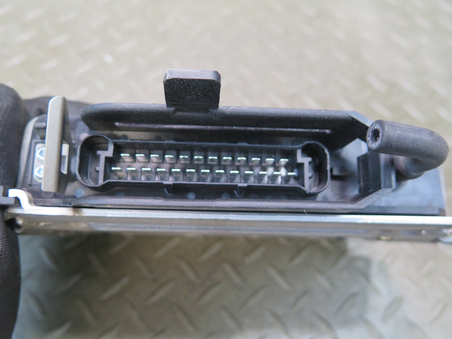 1985-1986 Porsche 928 Ignition Control Module Unit 92861812405