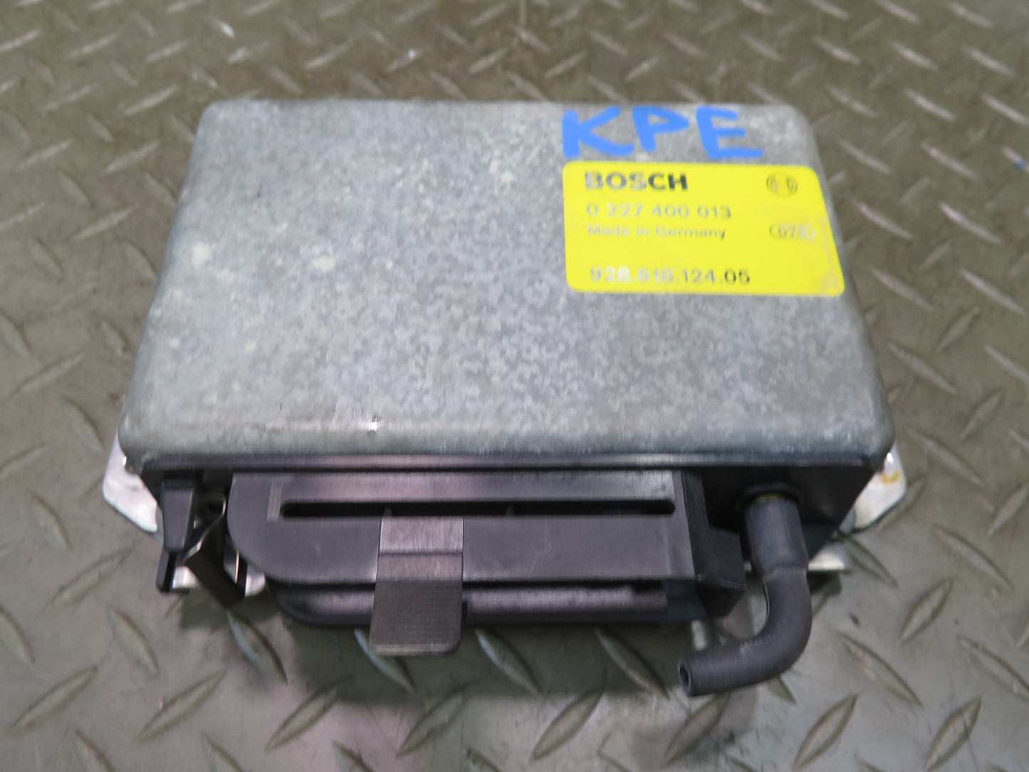 1985-1986 Porsche 928 Ignition Control Module Unit 92861812405