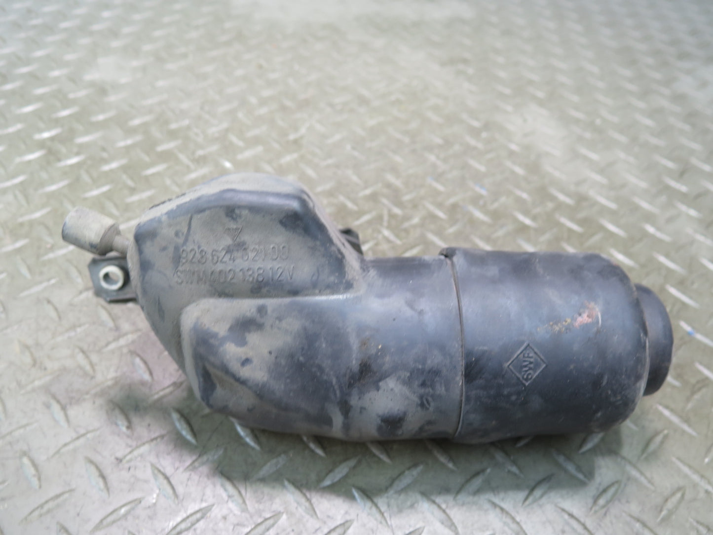 1984-1986 Porsche 928 Front Headlight Lamp Power Motor 92862402100