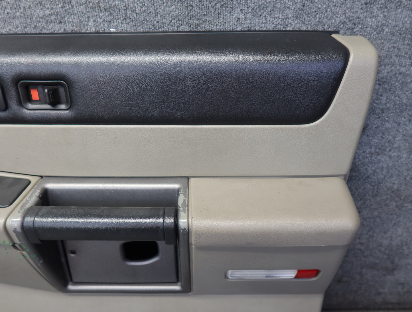 2003-2004 Hummer H2 Front Right Door Interior Trim Cover Panel Wheat