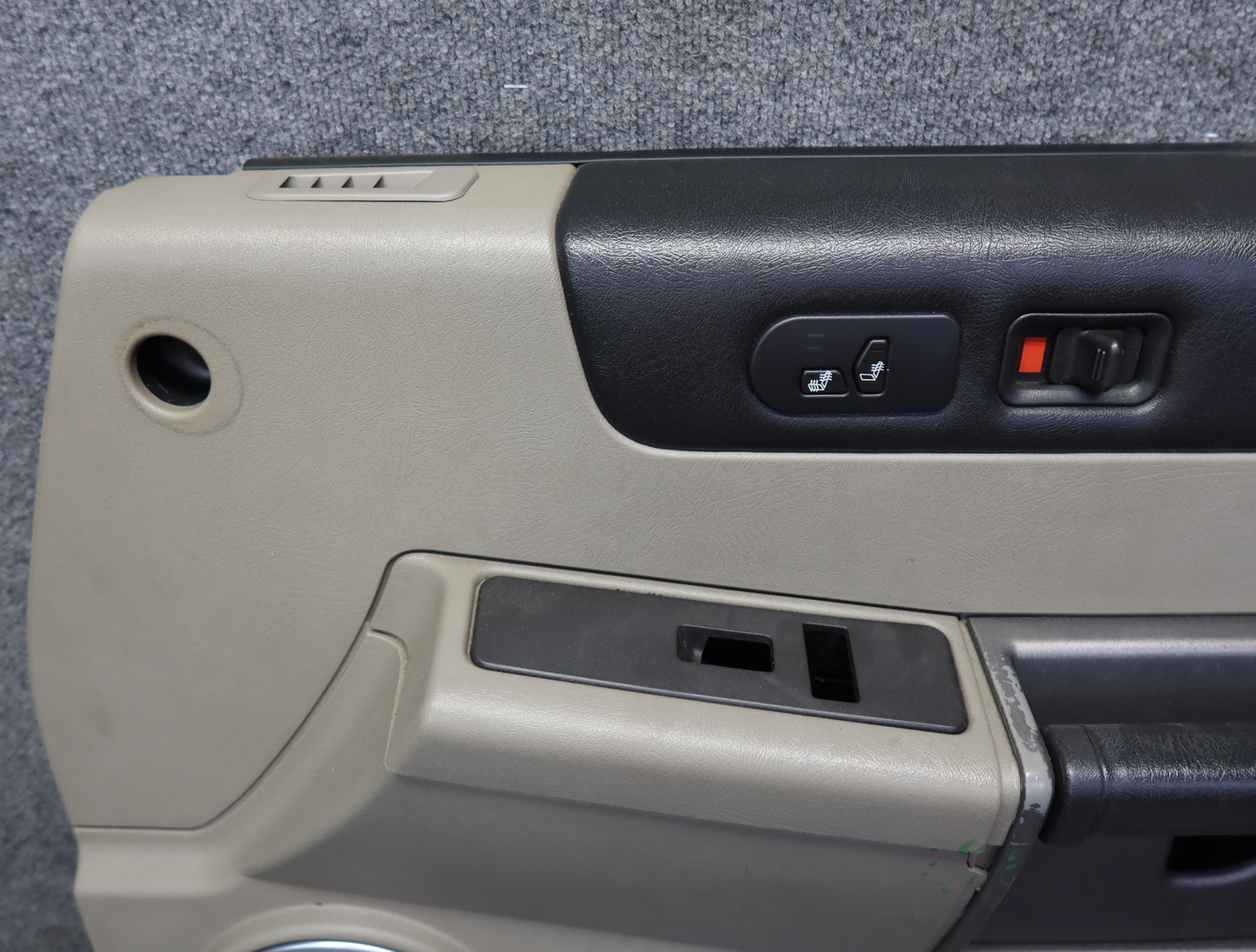 2003-2004 Hummer H2 Front Right Door Interior Trim Cover Panel Wheat