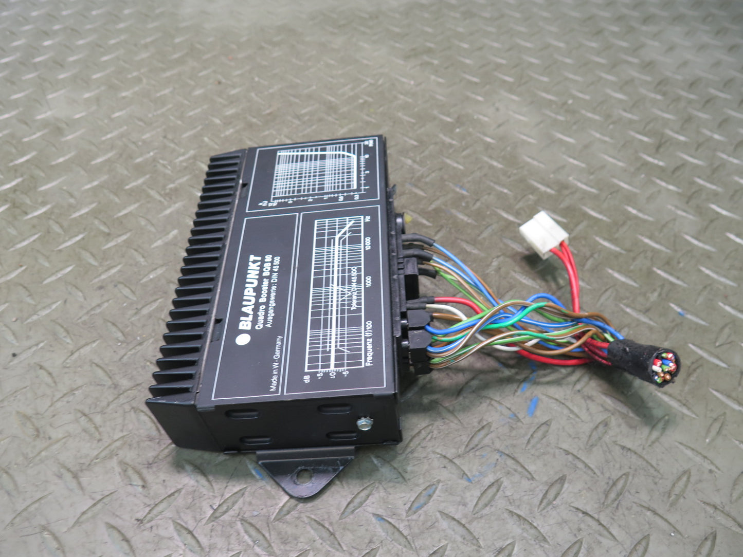 1986 Porsche 928 S Blaupunkt Quadro Booster BQB 80 Radio AMP Amplifier