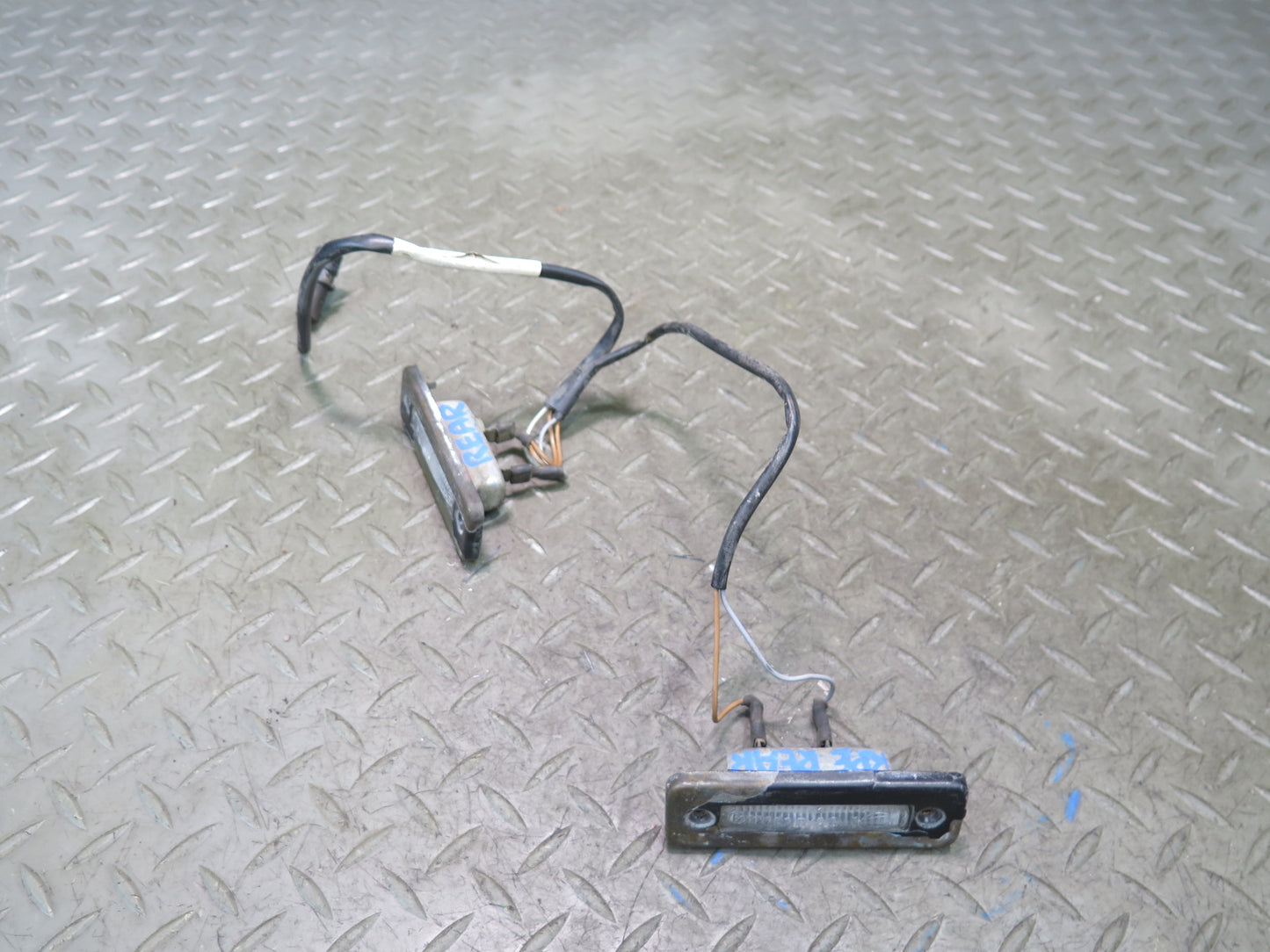 1987-1991 Porsche 928 S4 Rear Left & Right License Plate Light Lamp Set of 2