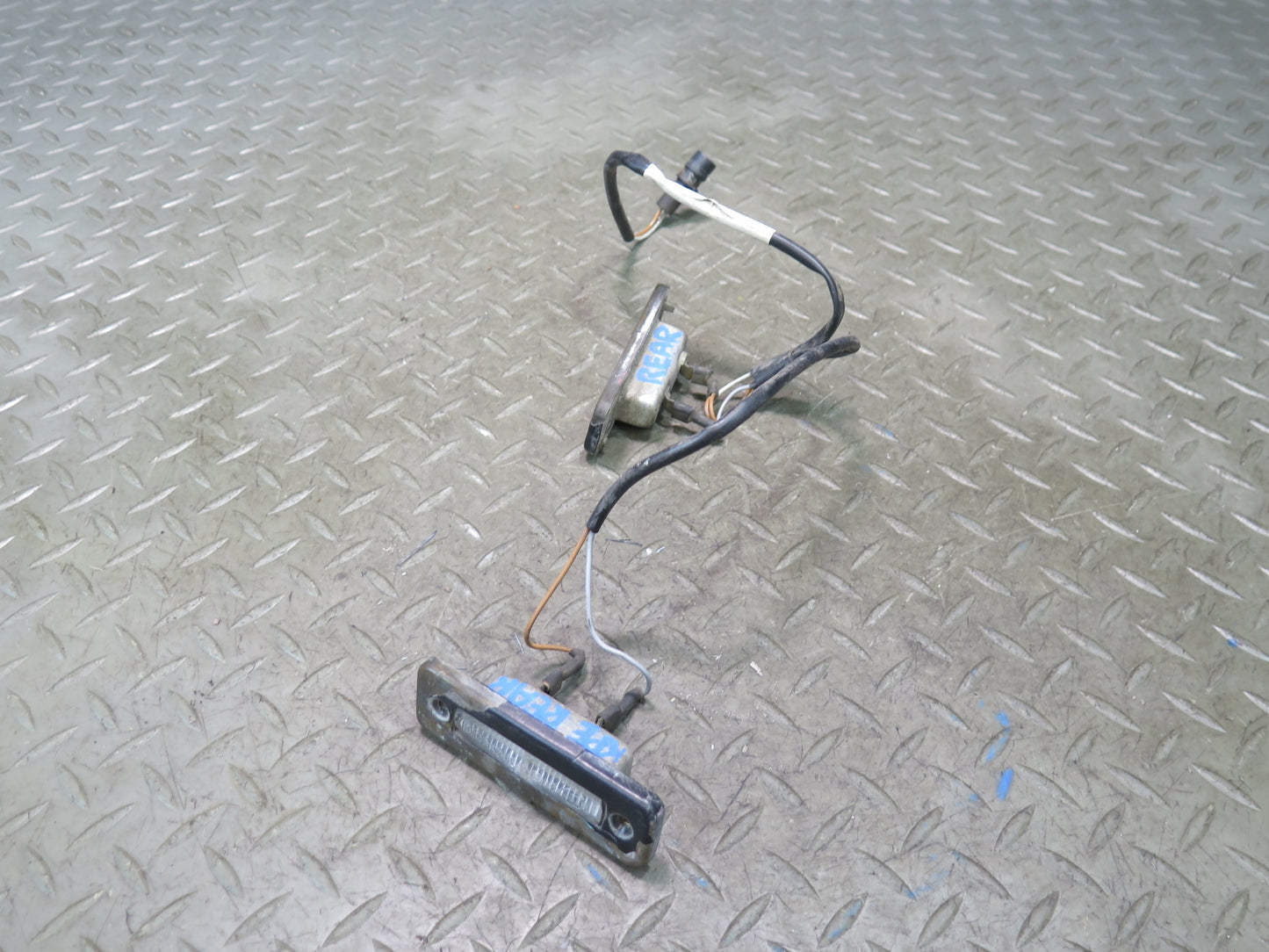 1987-1991 Porsche 928 S4 Rear Left & Right License Plate Light Lamp Set of 2