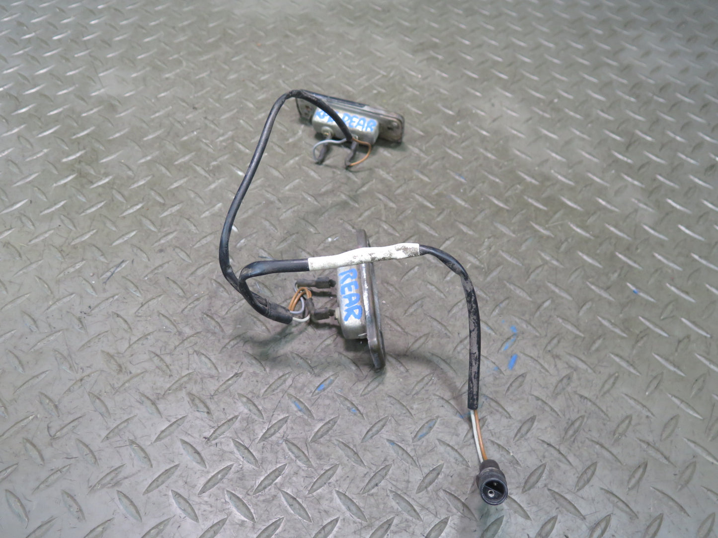 1987-1991 Porsche 928 S4 Rear Left & Right License Plate Light Lamp Set of 2