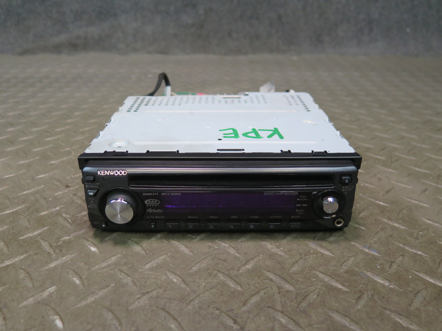 Kenwood KDC-MP2035 Radio CD Player Receiver