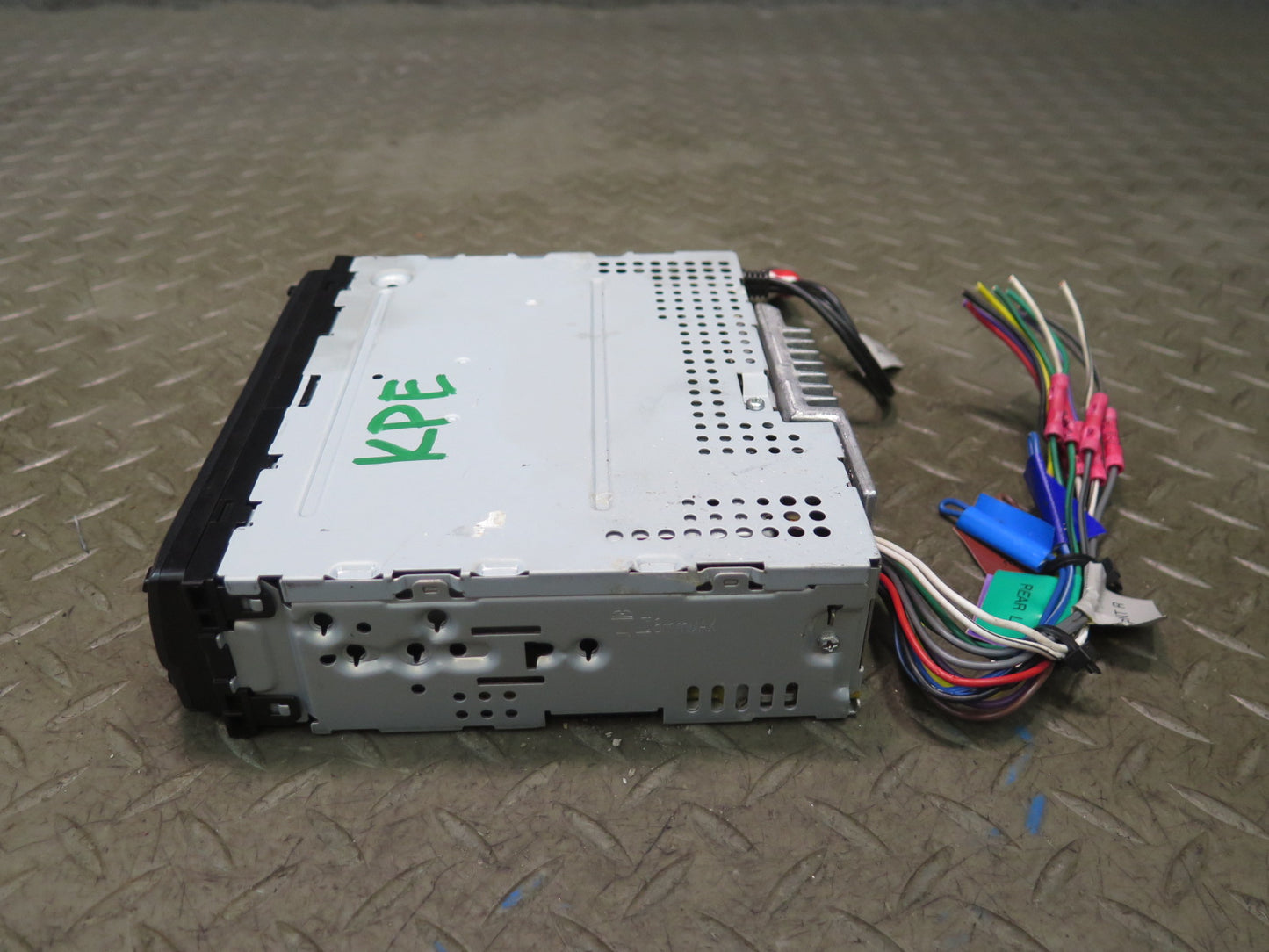 Kenwood KDC-MP2035 Radio CD Player Receiver