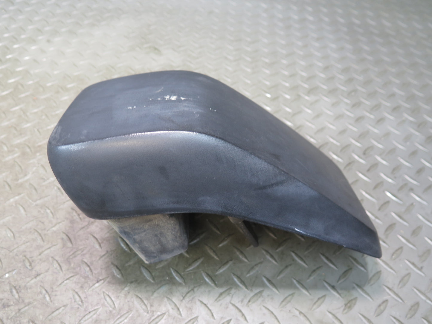 1984-1986 Porsche 928 S Rear Bumper Left & Right Side Rubber Guard Pad Set