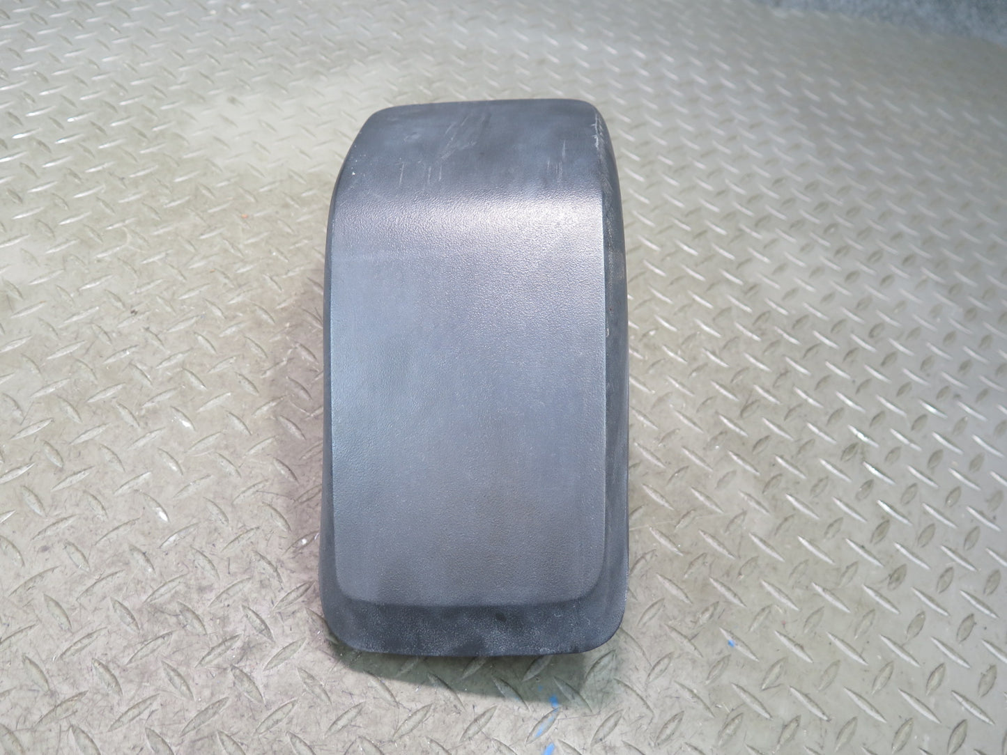 1984-1986 Porsche 928 S Rear Bumper Left & Right Side Rubber Guard Pad Set