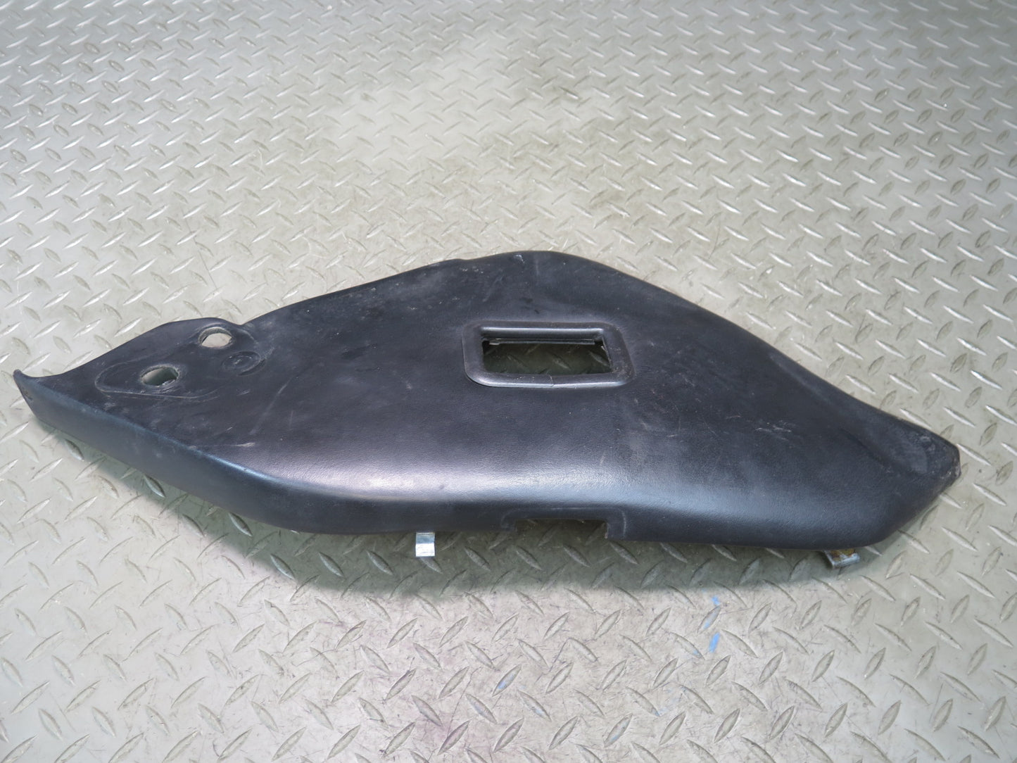 1984-1995 Porsche 928 Rear Right Seat Side Leather Trimcover Panel Pad