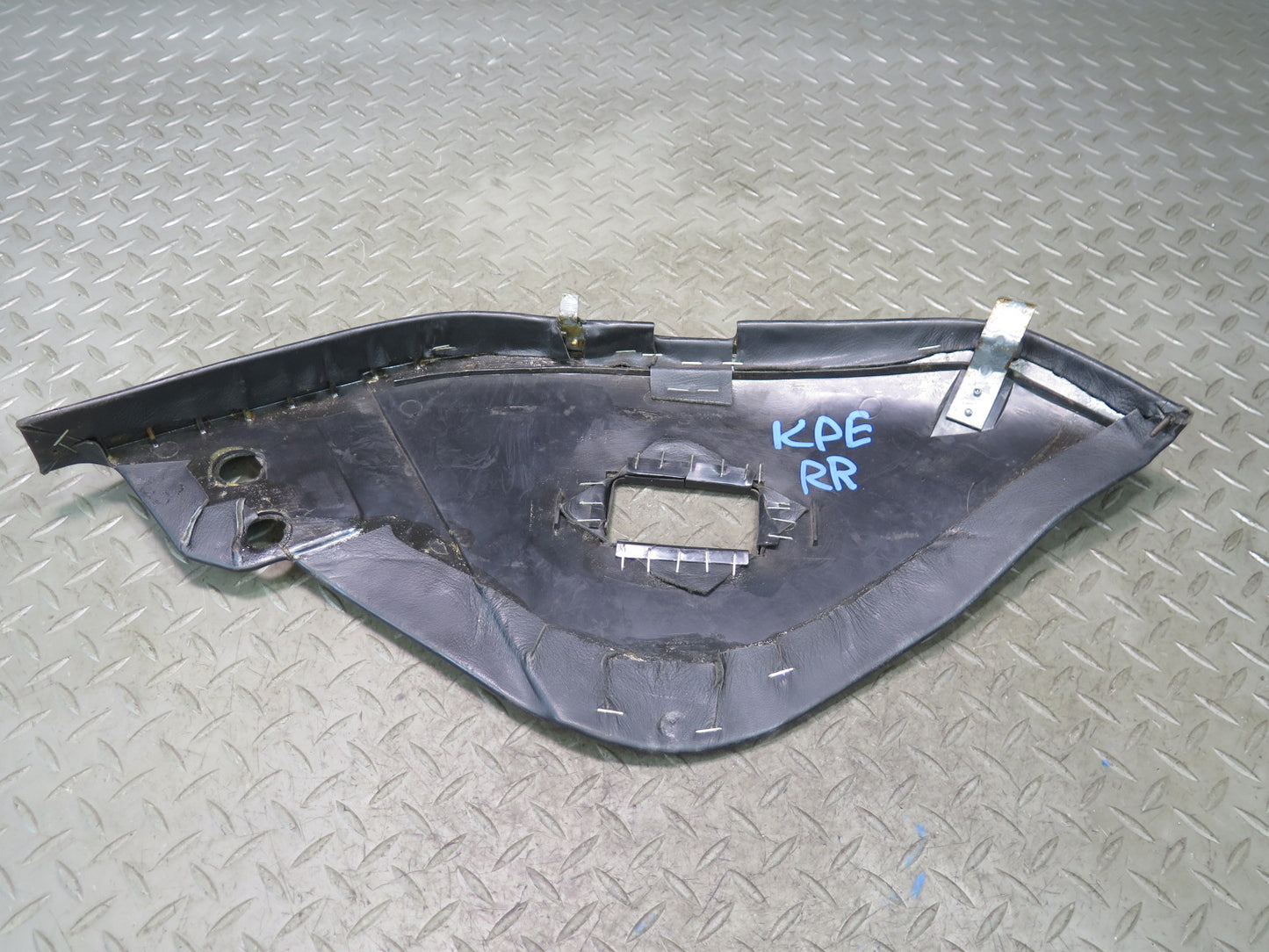 1984-1995 Porsche 928 Rear Right Seat Side Leather Trimcover Panel Pad